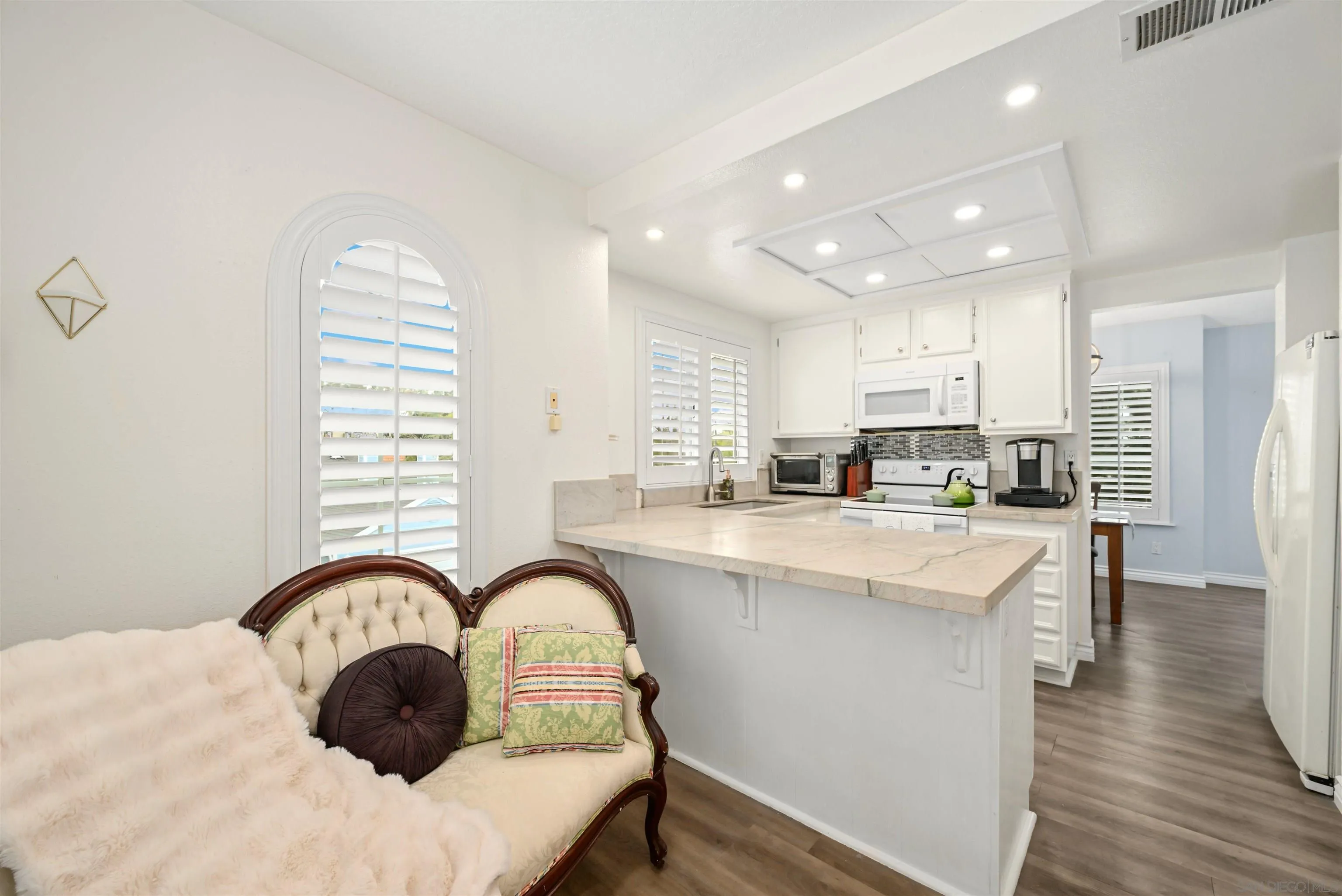 Photo #5: 260004157 Listing: Photo #5