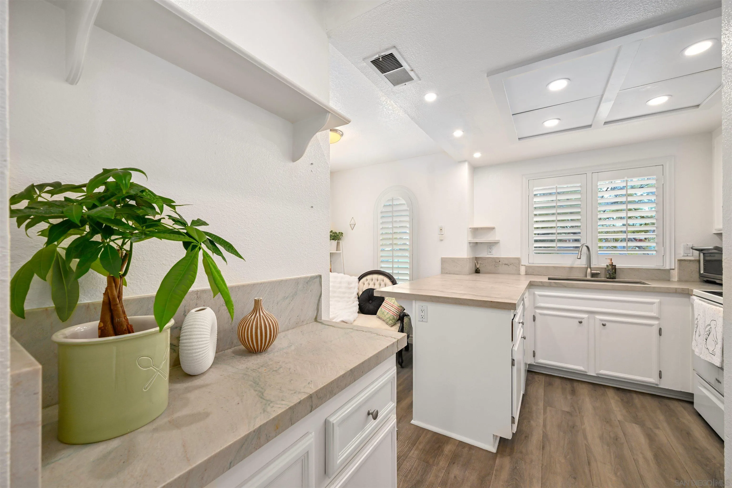 Photo #8: 260004157 Listing: Photo #8
