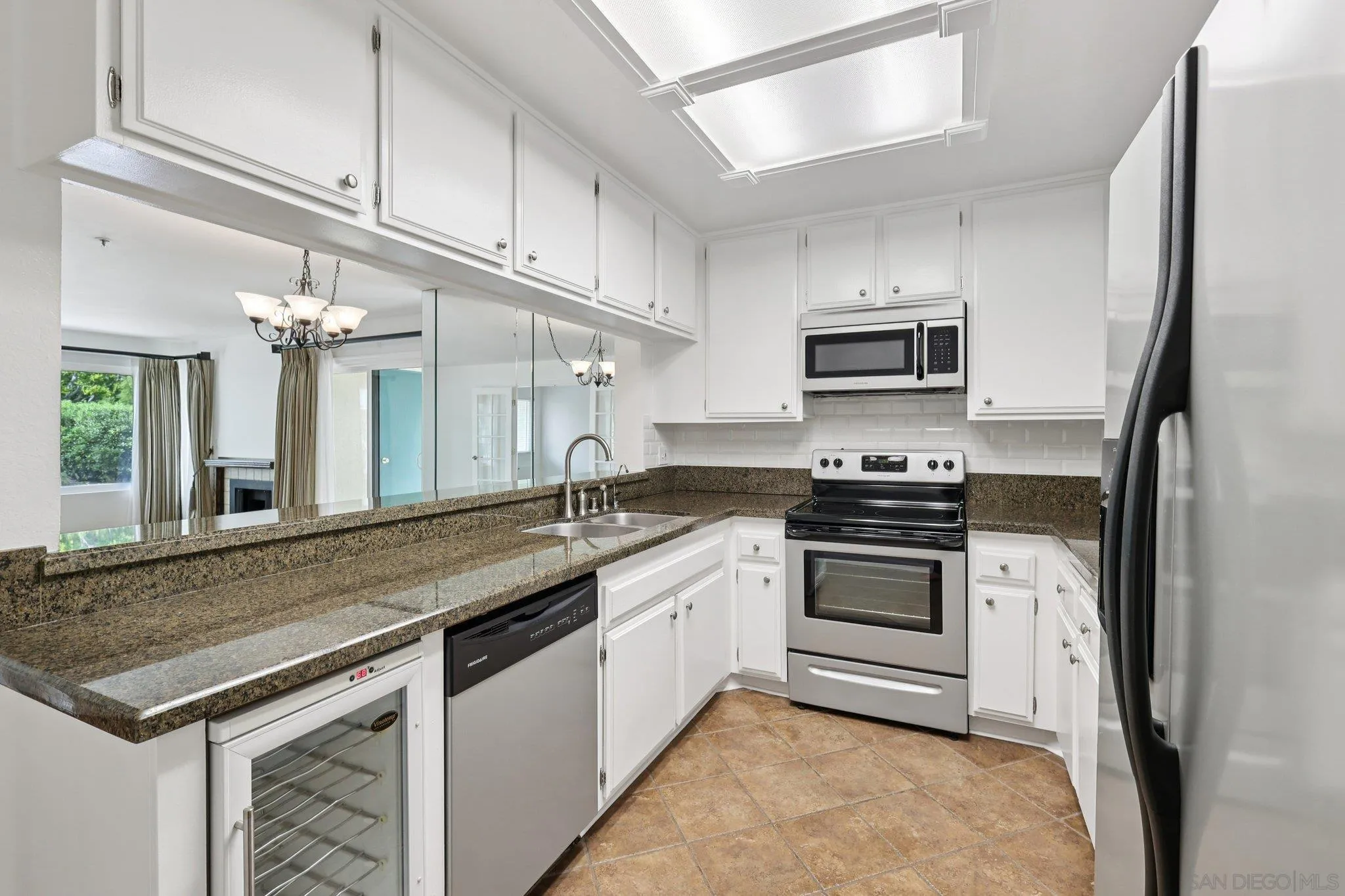 Photo #11: 260004161 Listing: Photo #11