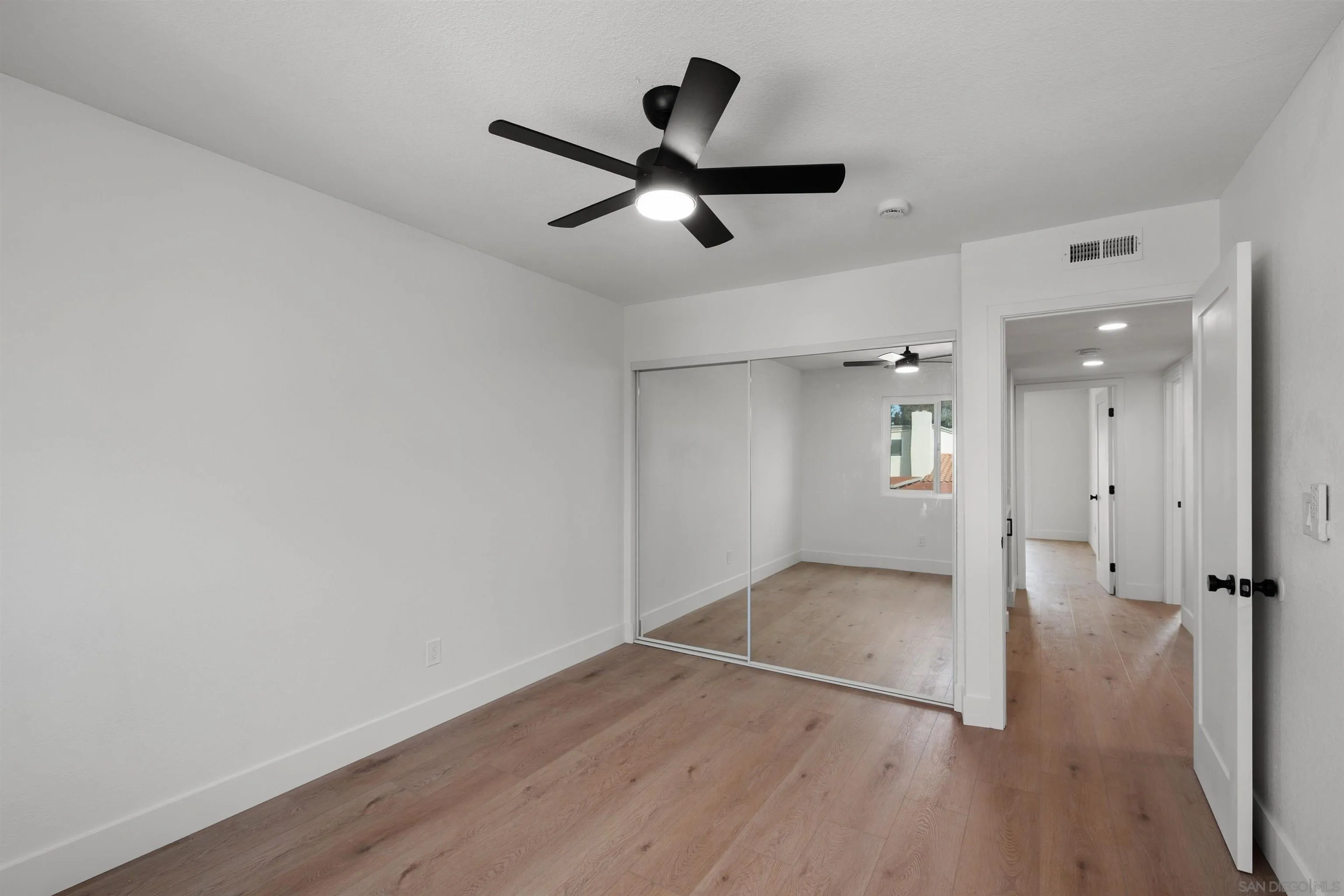 Photo #35: 260004164 Listing: Photo #35