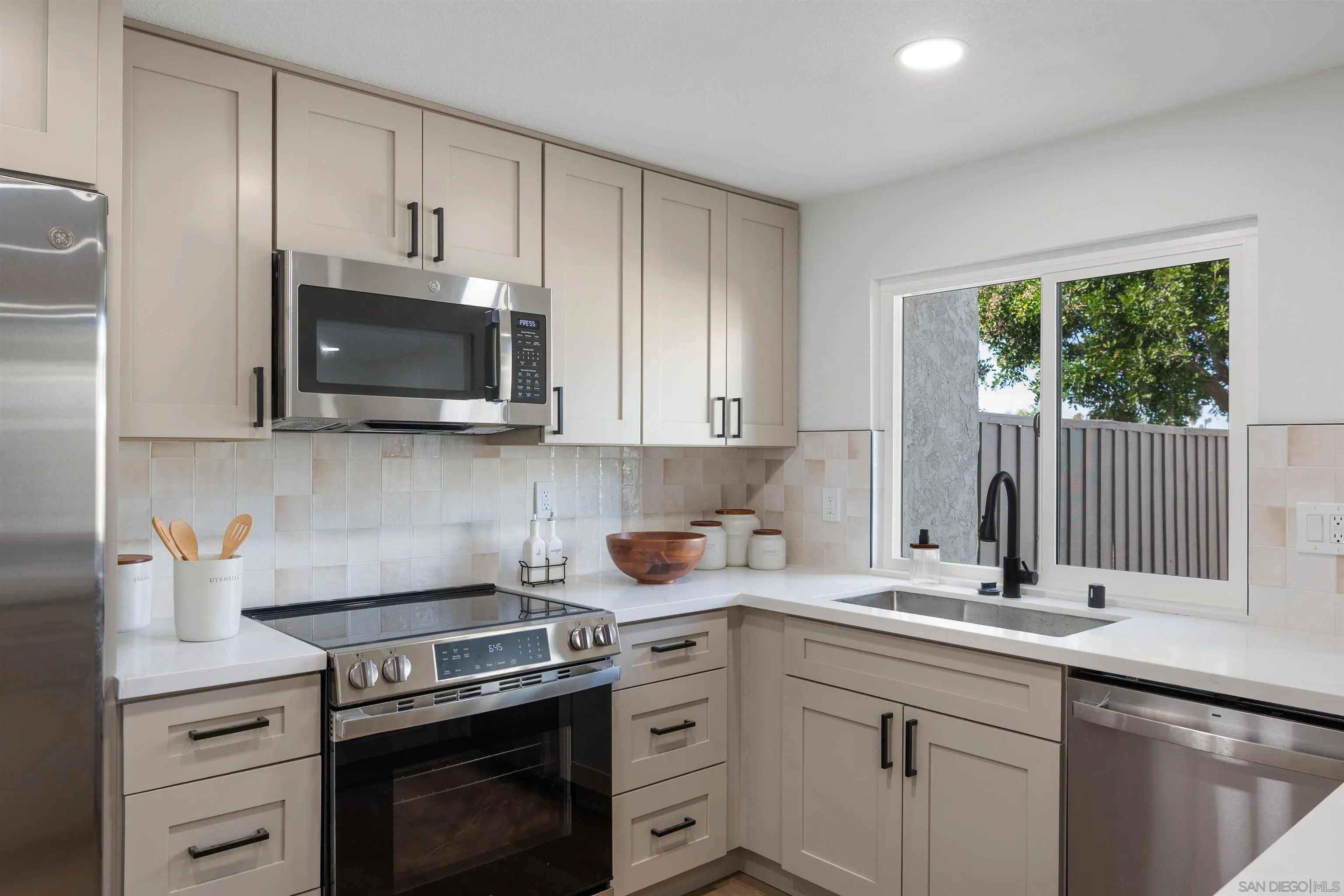 Photo #7: 260004164 Listing: Photo #7