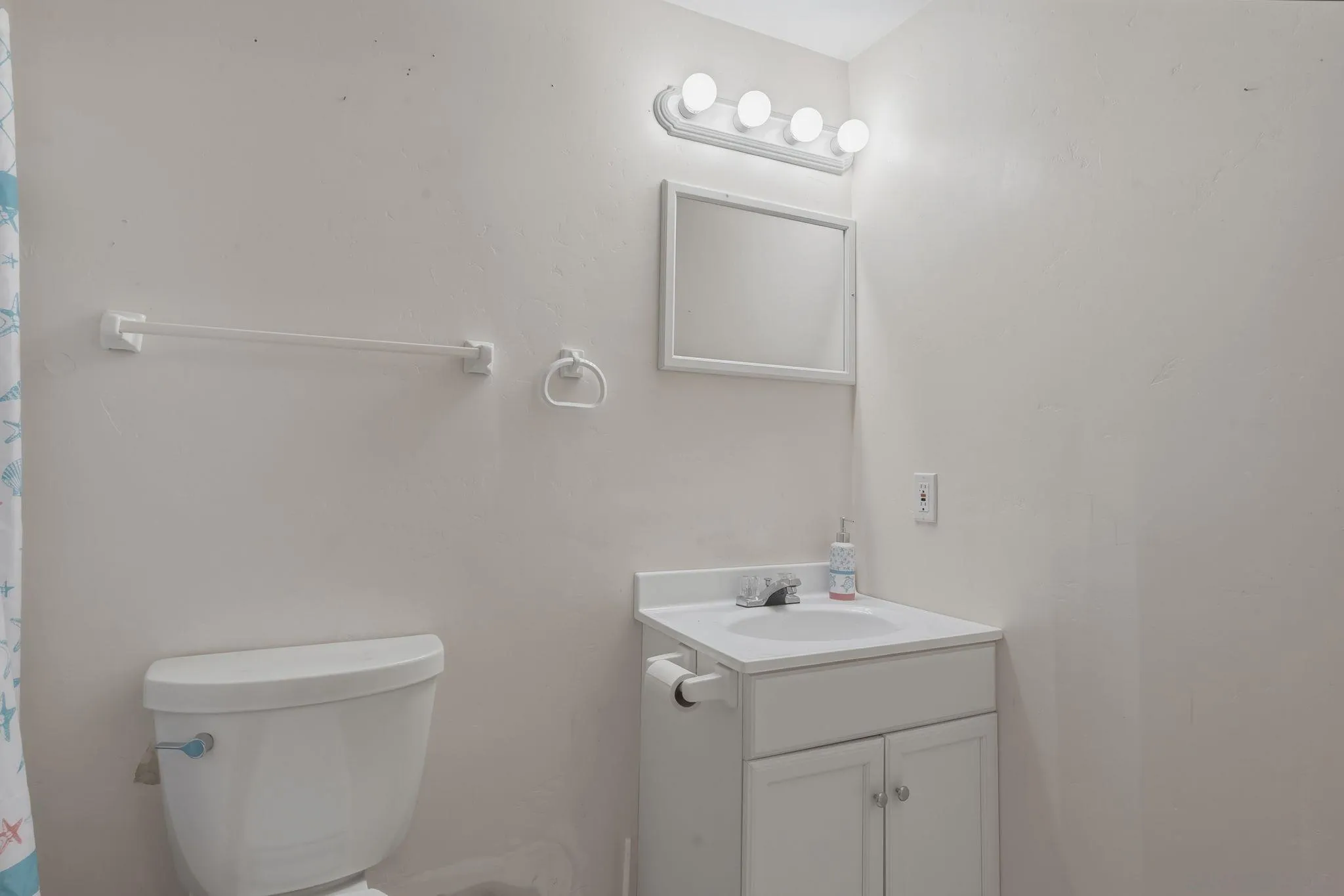 https://cdn.realtyfeed.com/cdn/127/260004174/b04327f3eb049a722851d058fc09a1e8.webp
