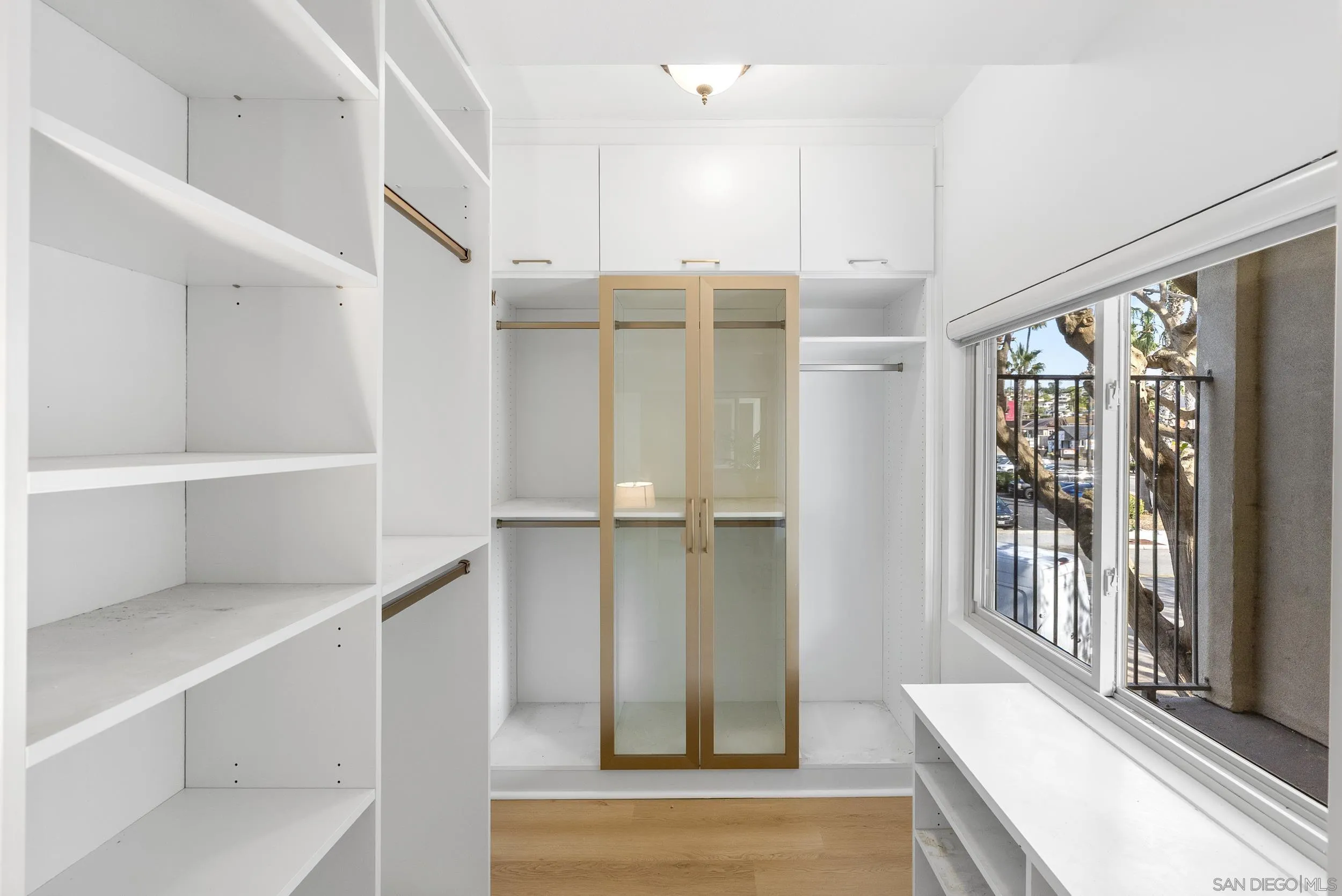 https://cdn.realtyfeed.com/cdn/127/260004180/e42b2a1c14b5a636ae38316694e73f55.webp