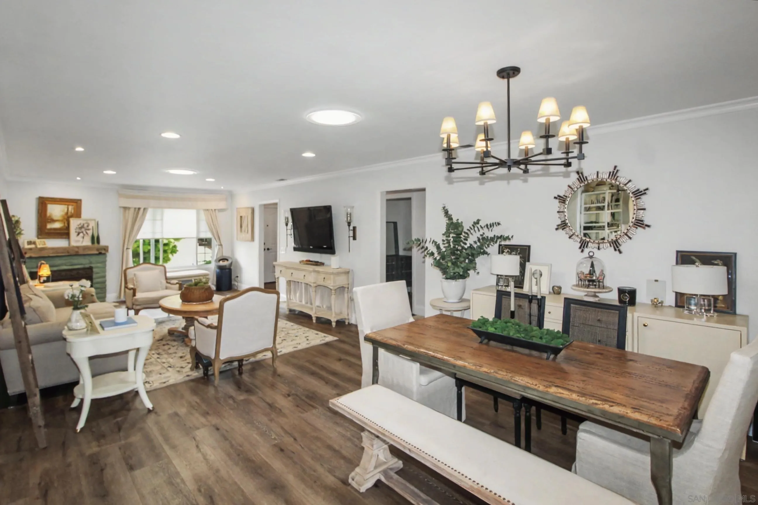 https://cdn.realtyfeed.com/cdn/127/260004181/23368d0d0273b77b4a4ef44ebe5f3c24.webp
