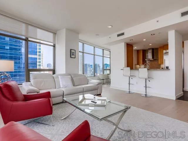 Photo #12: 260004185 Listing: Photo #12