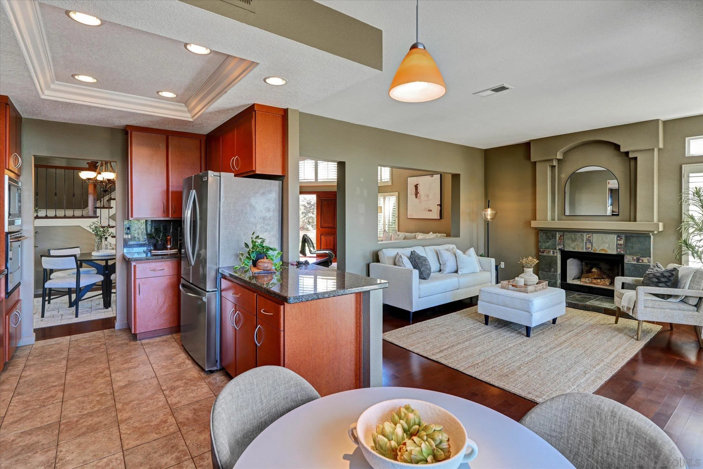 https://cdn.realtyfeed.com/cdn/127/260004188/2b1746623b1aa1d34e5b9328f42e6f10.webp
