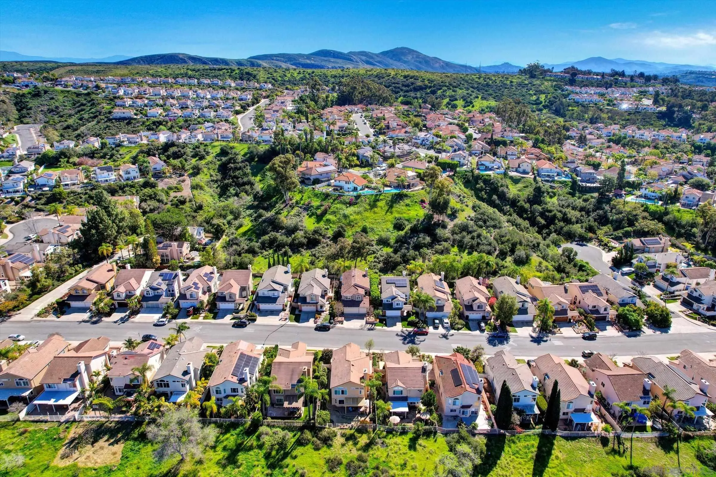 https://cdn.realtyfeed.com/cdn/127/260004188/93103807fe08755340676dfd52f9b9d7.webp
