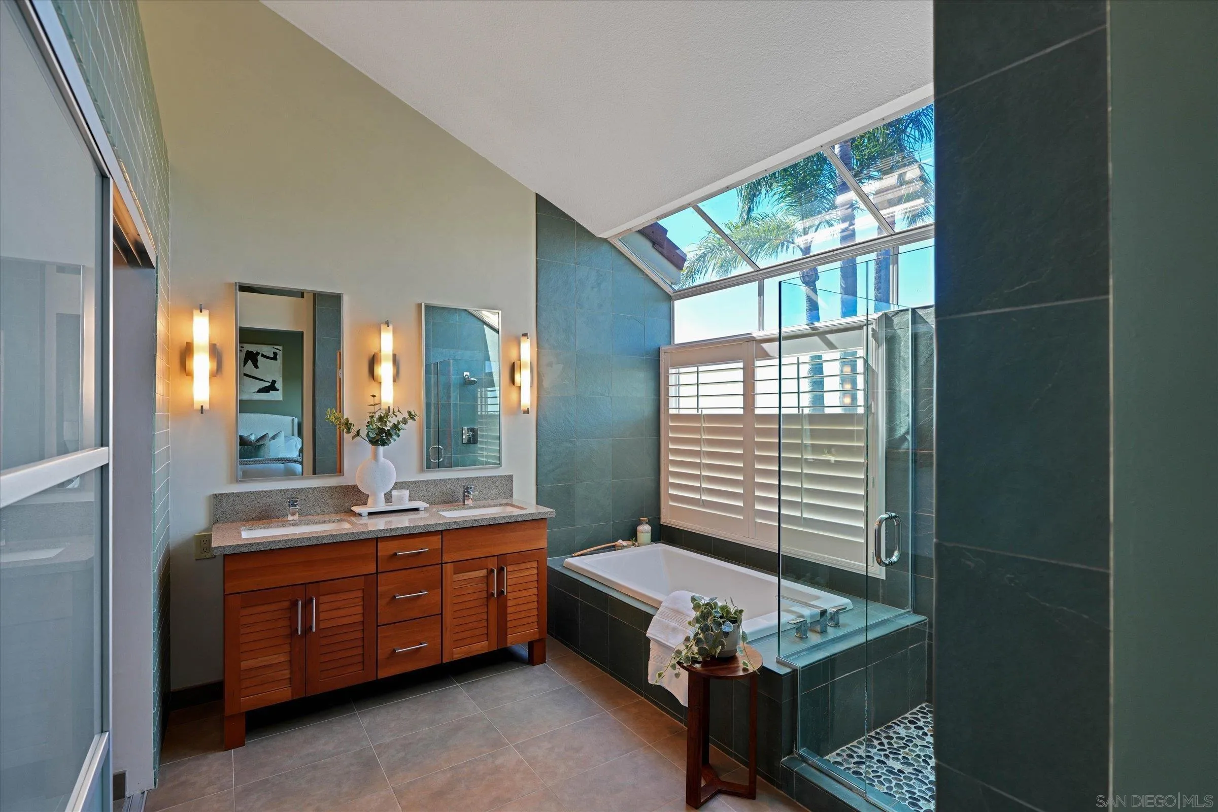 https://cdn.realtyfeed.com/cdn/127/260004188/ac2b8e2562bfb53ac6c126d4408dc2aa.webp