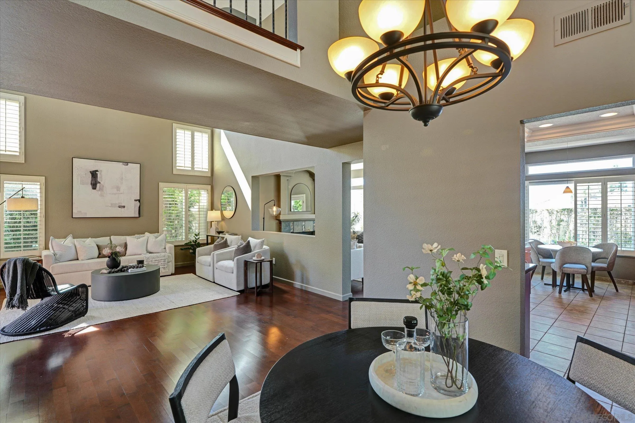 https://cdn.realtyfeed.com/cdn/127/260004188/dd78f61e66fb13e38eb279554282ec32.webp
