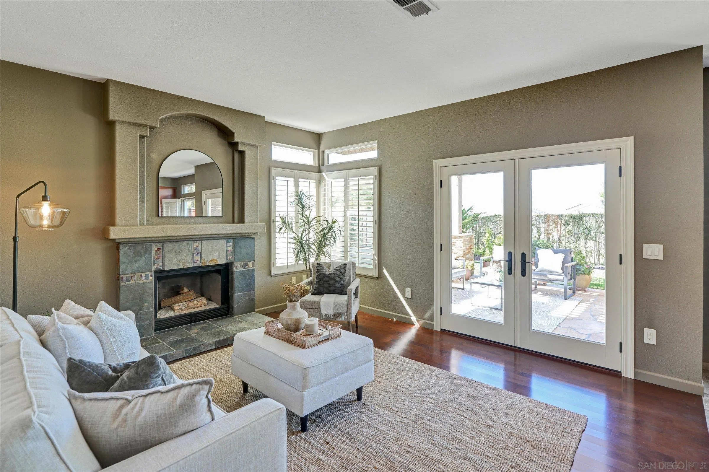 https://cdn.realtyfeed.com/cdn/127/260004188/f3dae037150ff2f5f1ba51611a545226.webp