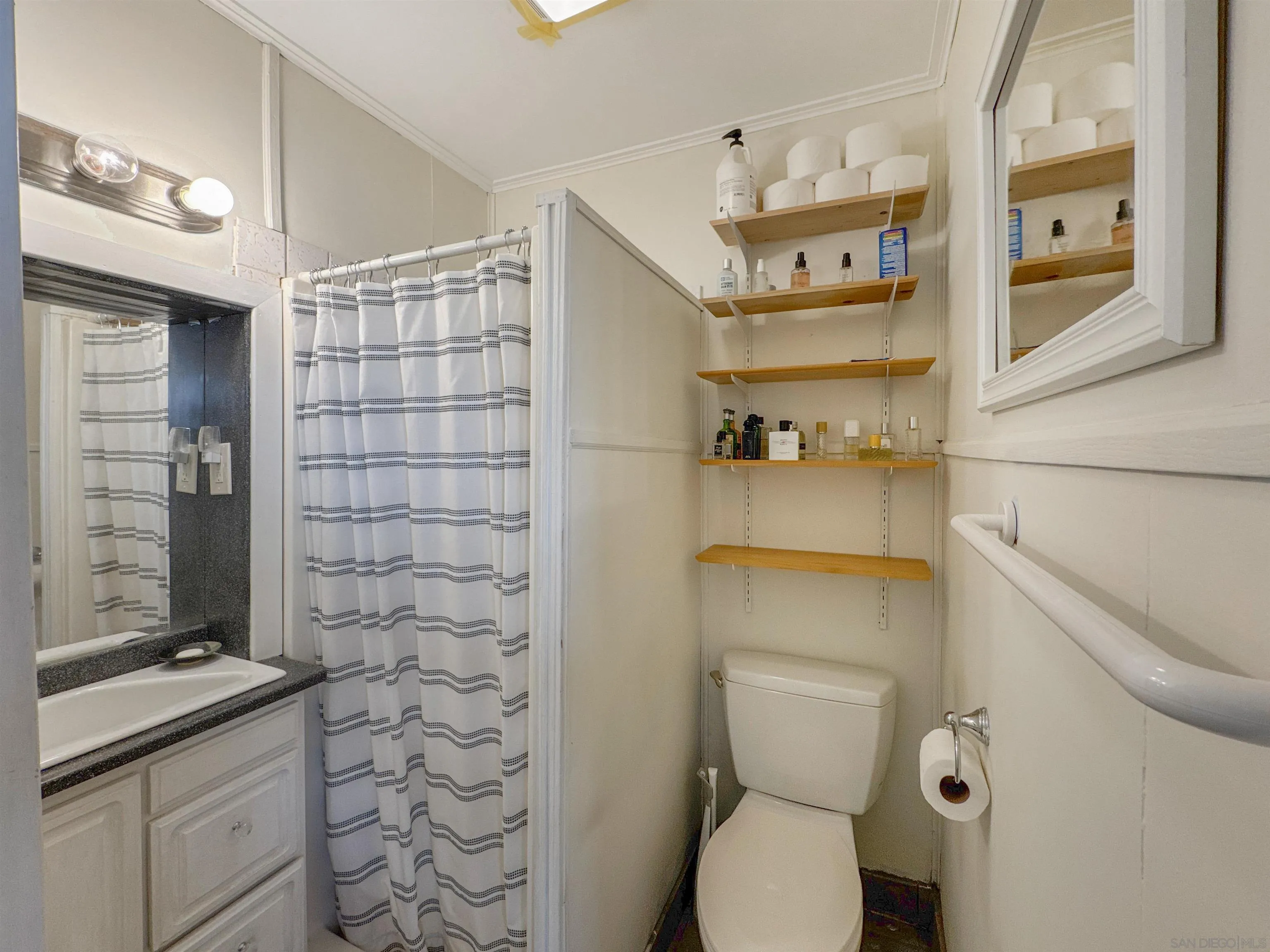 https://cdn.realtyfeed.com/cdn/127/260004193/70fddca78d29305513d225c2a9a31e21.webp