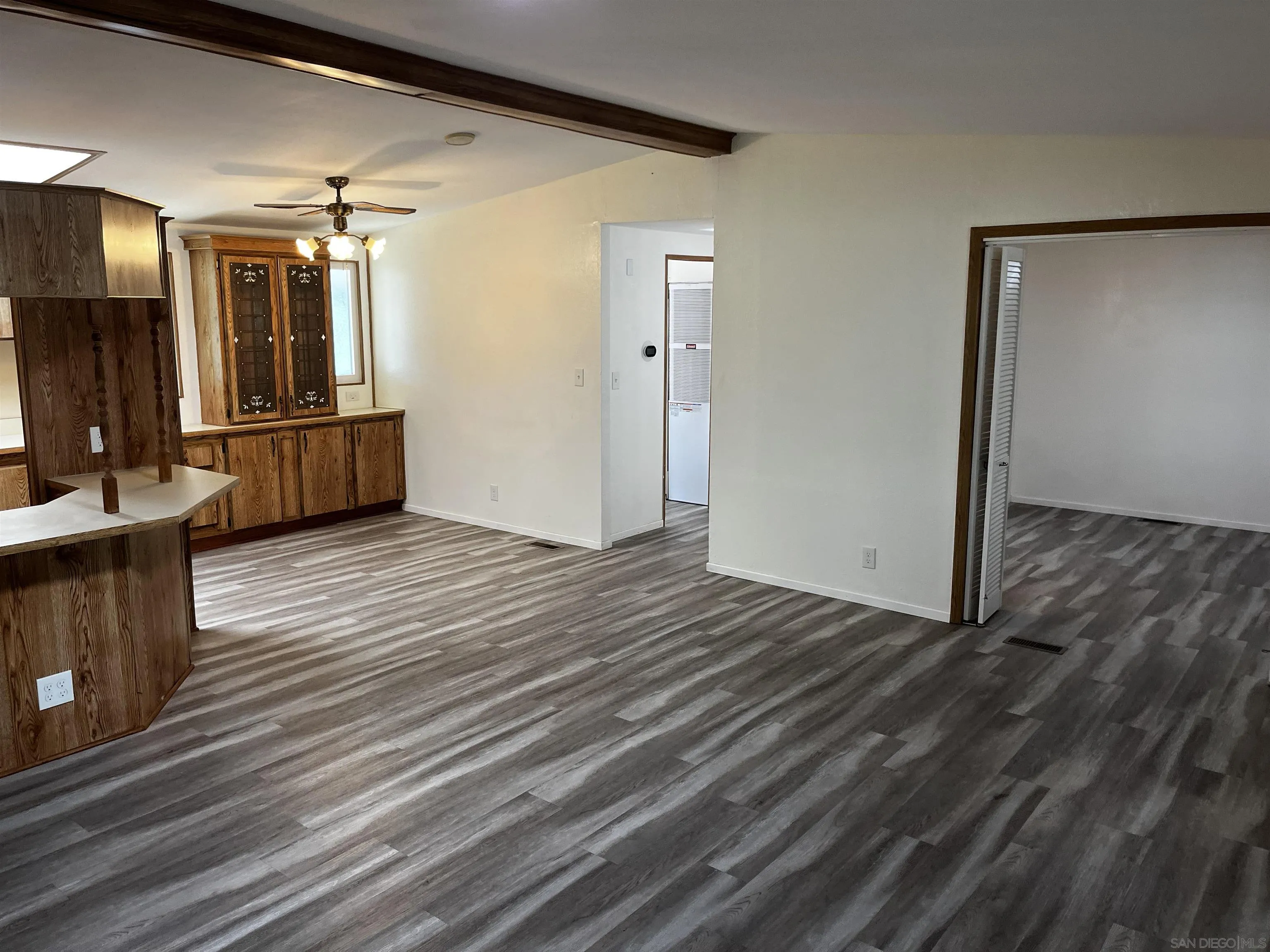 https://cdn.realtyfeed.com/cdn/127/260004194/8b14893247d59aa9d07ae2a520305b23.webp