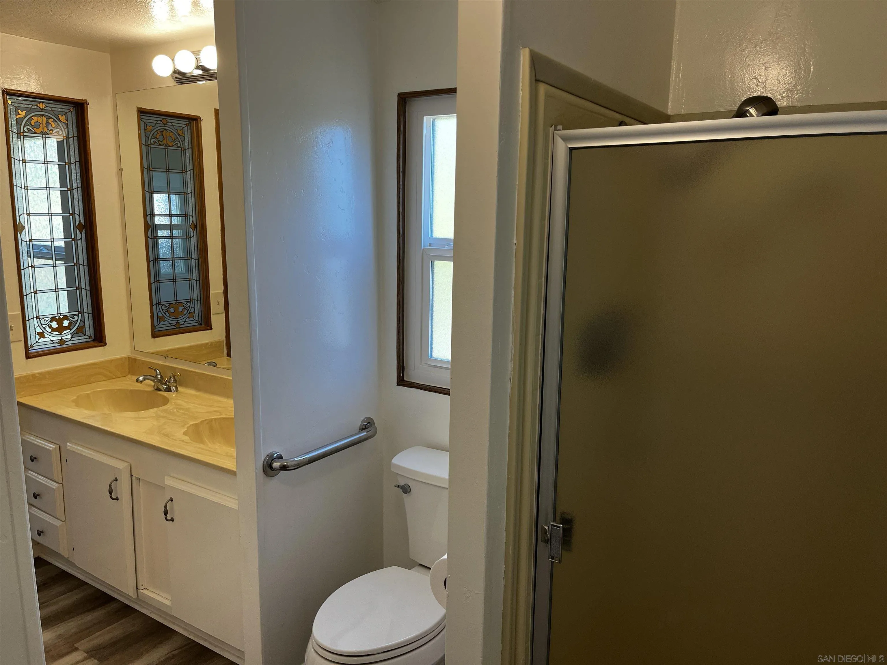 https://cdn.realtyfeed.com/cdn/127/260004194/f245196ed3c477fbeb12fa237b5f1d17.webp