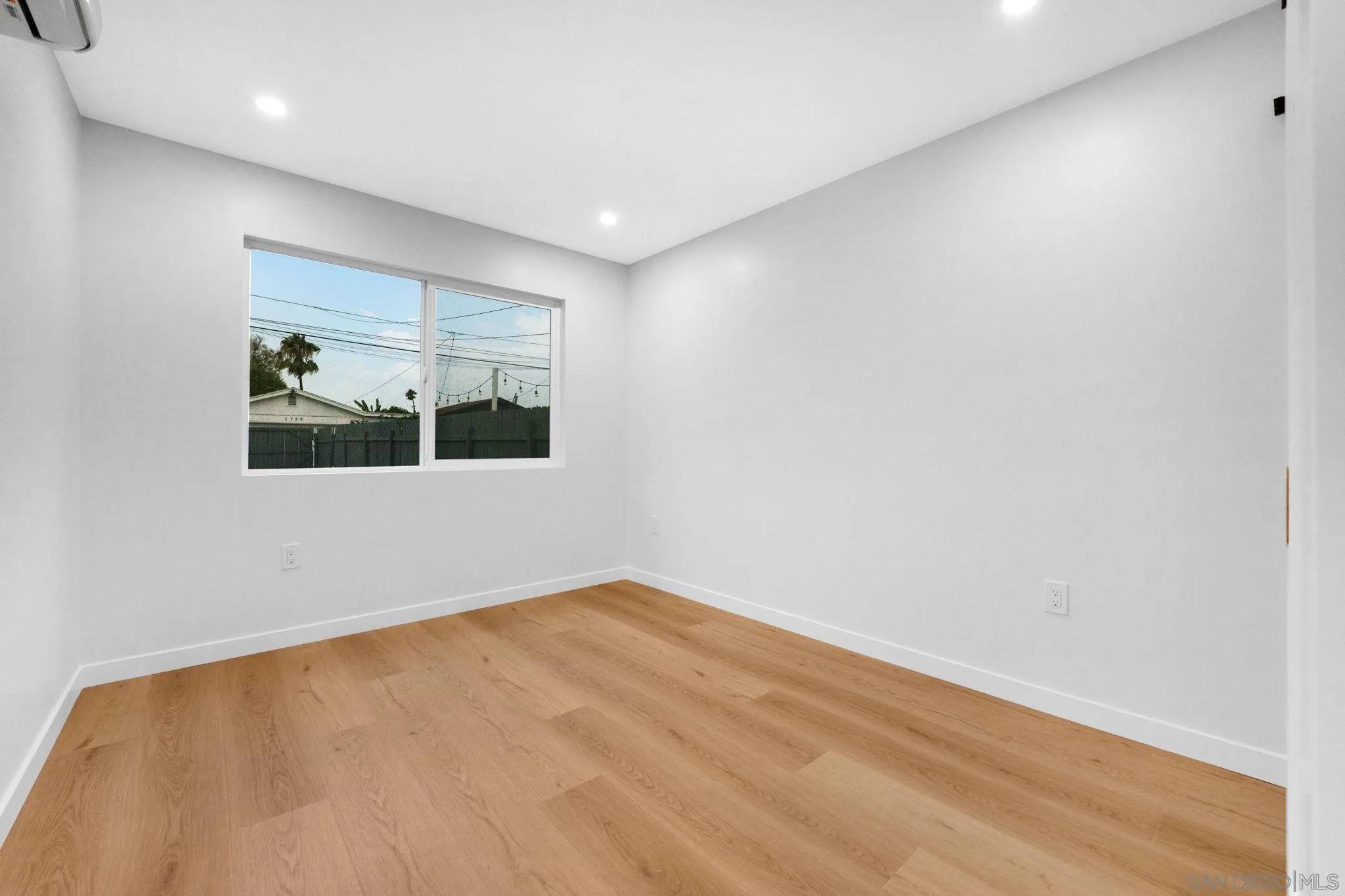 https://cdn.realtyfeed.com/cdn/127/260004198/c4e5b8505b0e13aaf14eac8416161a59.webp