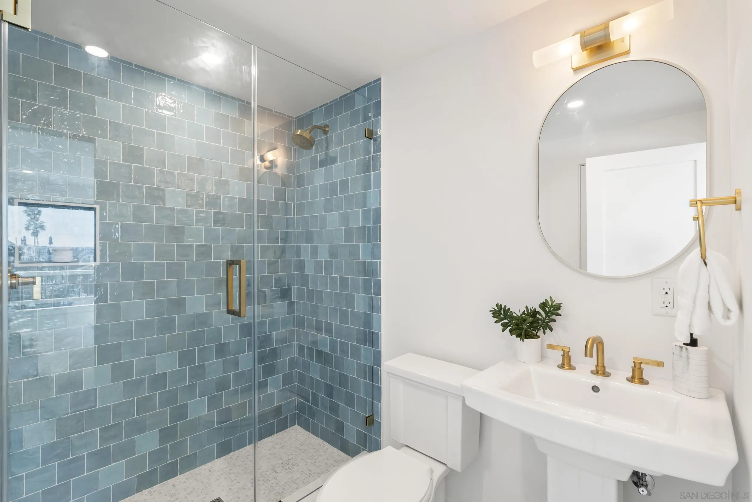 Photo #35: 2600042 Listing: Photo #35