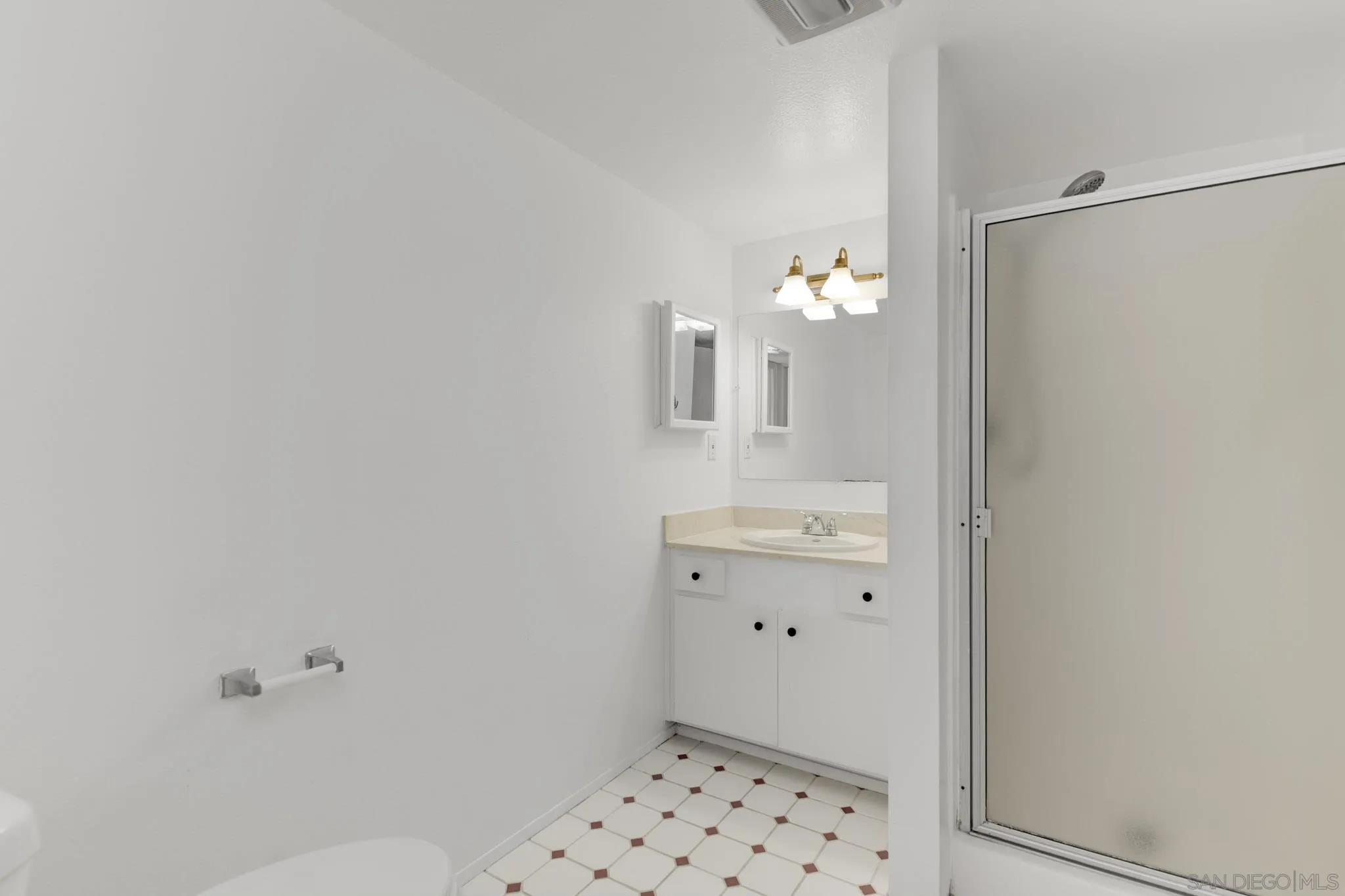 Photo #19: 260004200 Listing: Photo #19