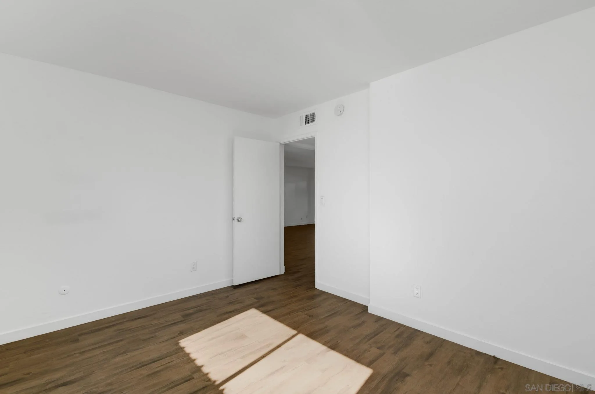 Photo #18: 260004200 Listing: Photo #18