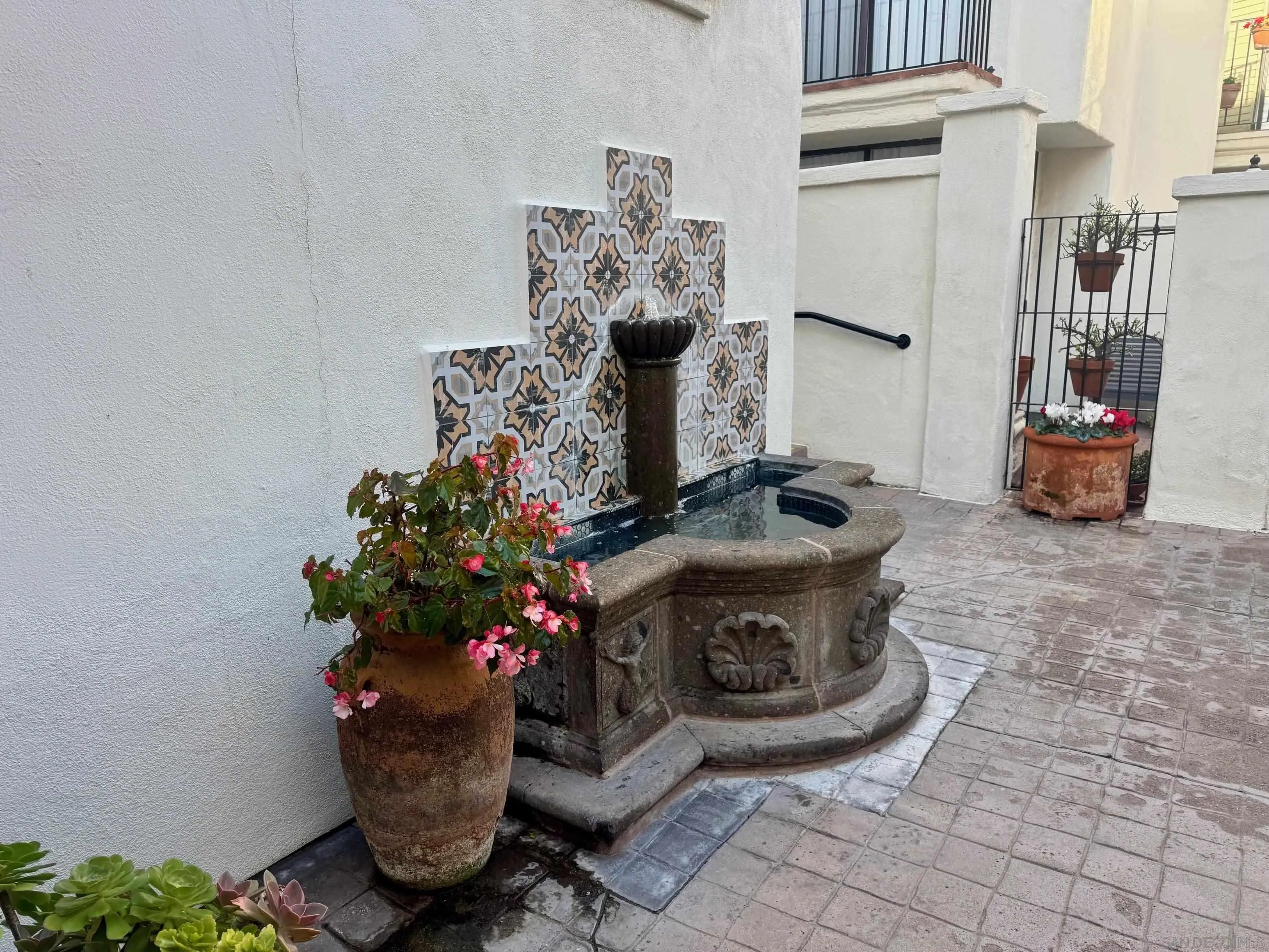 Photo #4: 260004201 Listing: Photo #4