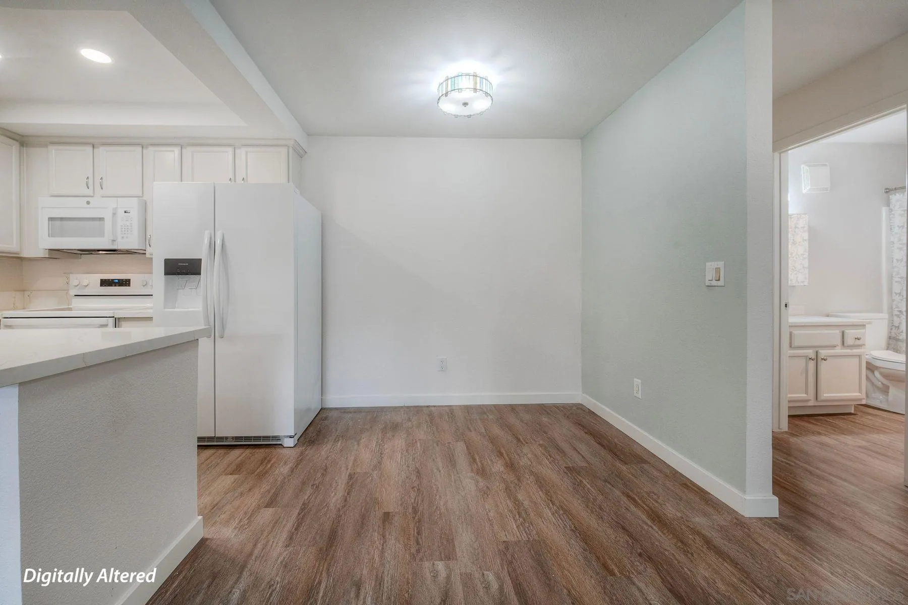 Photo #7: 260004205 Listing: Photo #7