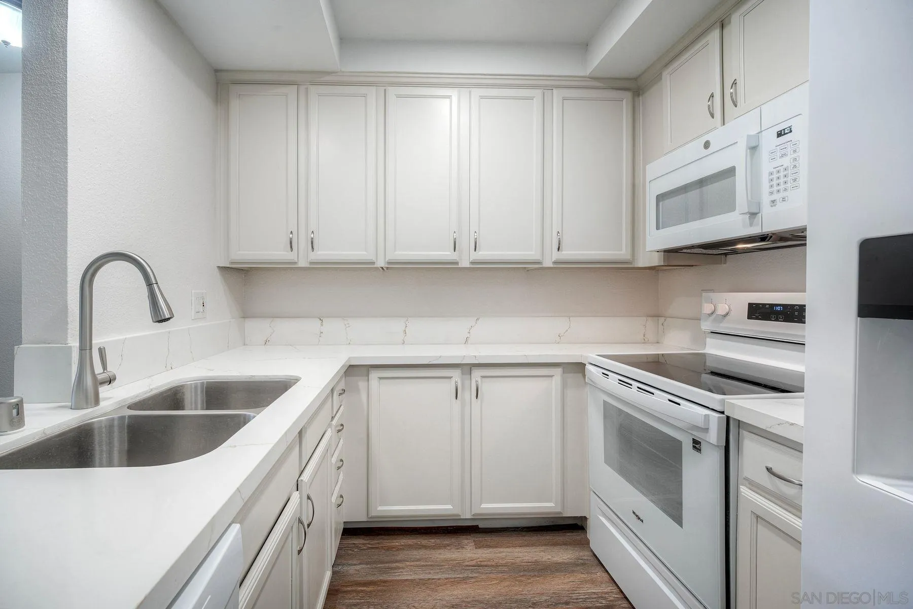 Photo #3: 260004205 Listing: Photo #3