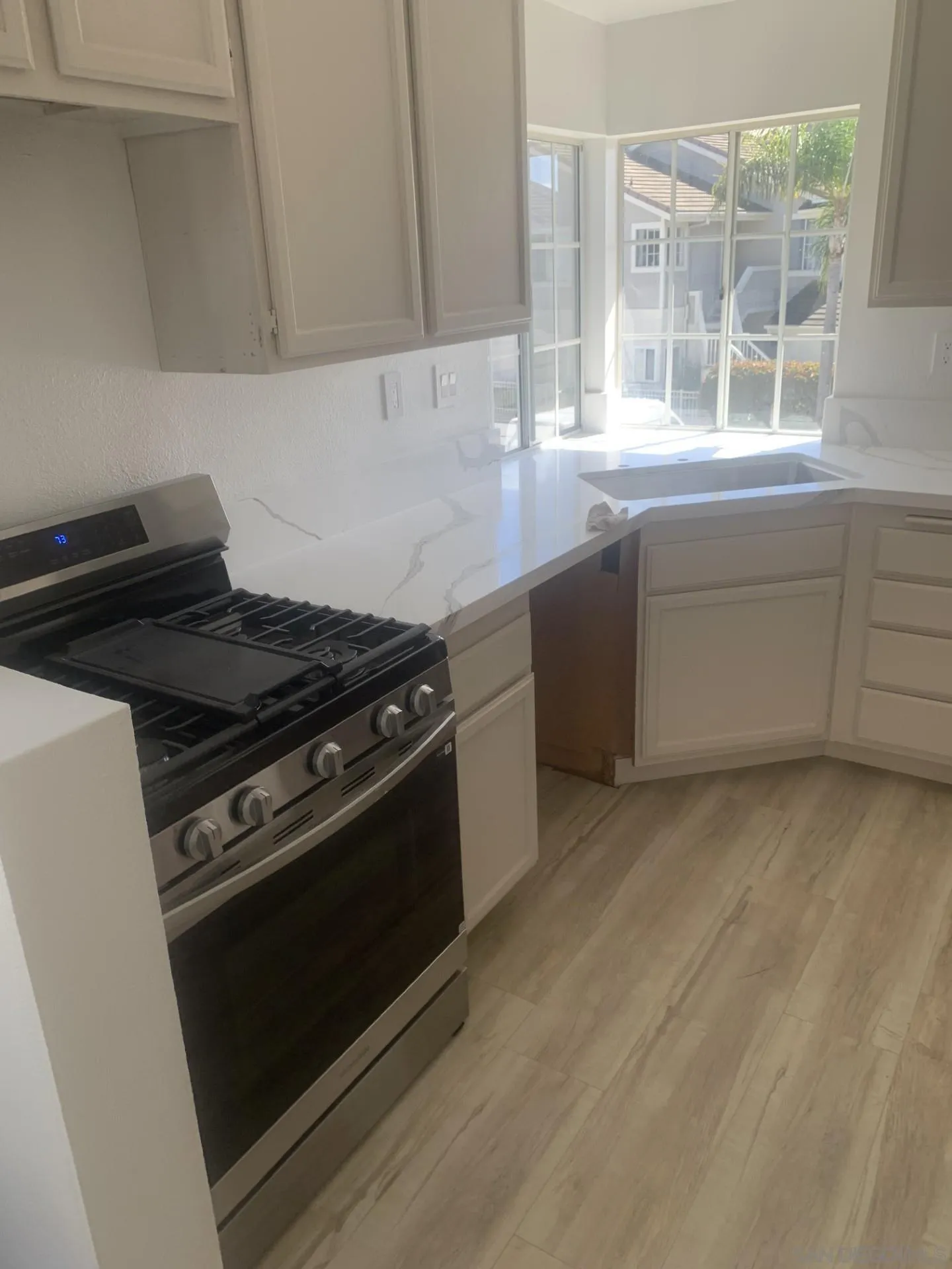 https://cdn.realtyfeed.com/cdn/127/260004213/1c29dd9620834f9b04f43c7b093d8421.webp