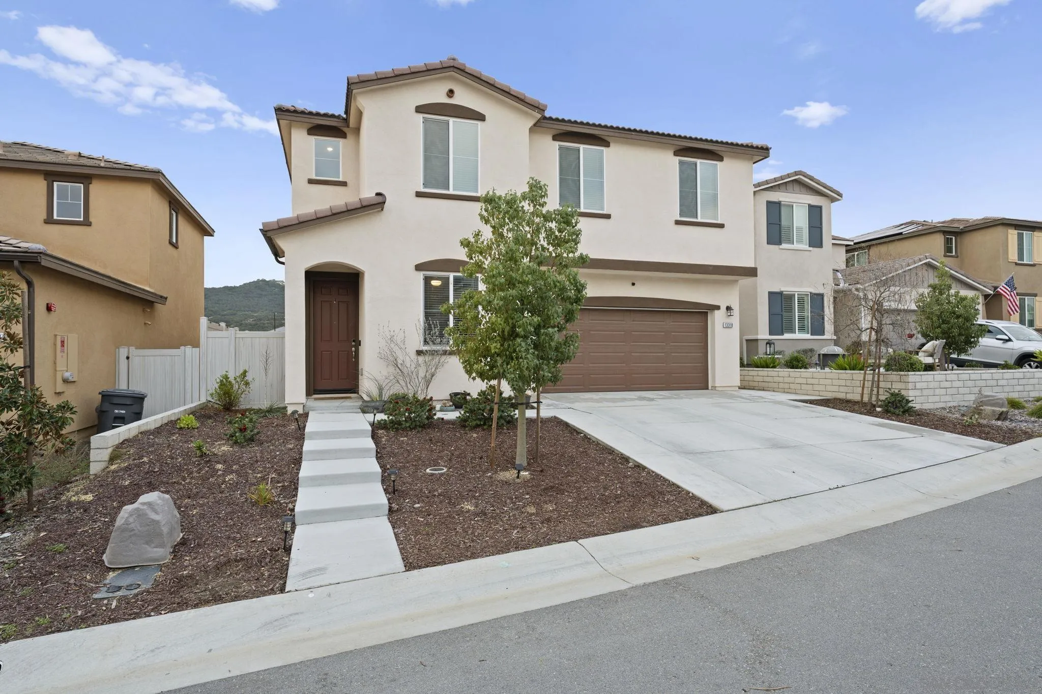 https://cdn.realtyfeed.com/cdn/127/260004220/596589a400206218644f3639a4aed403.webp