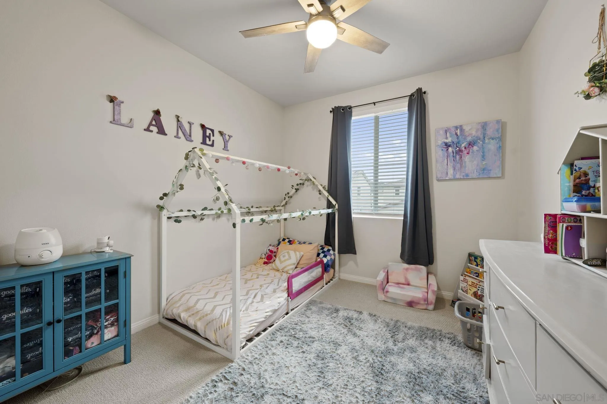 https://cdn.realtyfeed.com/cdn/127/260004220/651f96bfd1e9816a9b22b88ce4bf93c0.webp
