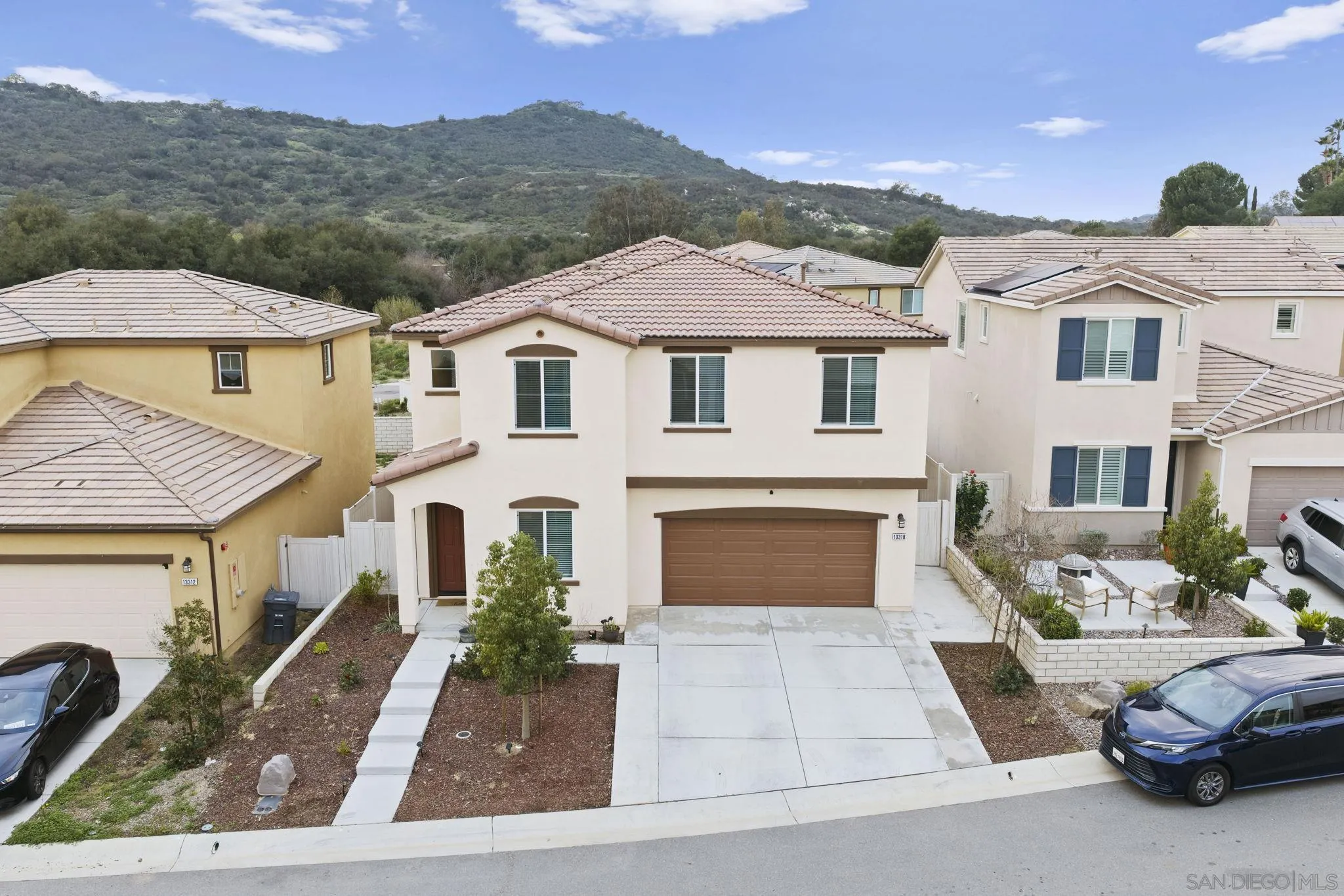 https://cdn.realtyfeed.com/cdn/127/260004220/6bb8532b96b98761c948c663757ade0b.webp