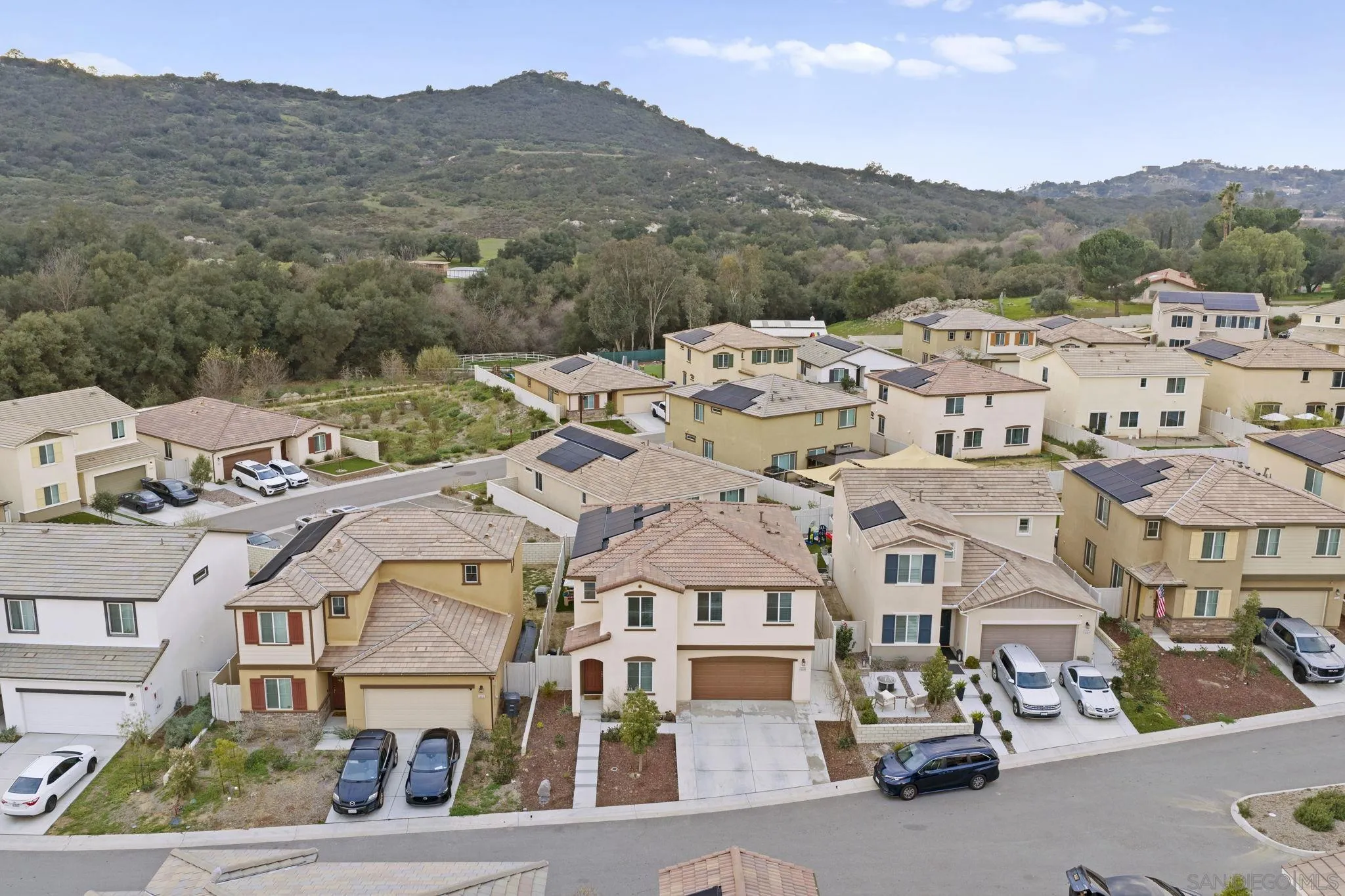 https://cdn.realtyfeed.com/cdn/127/260004220/7e9219dbb1fd64153b26a66609156c60.webp