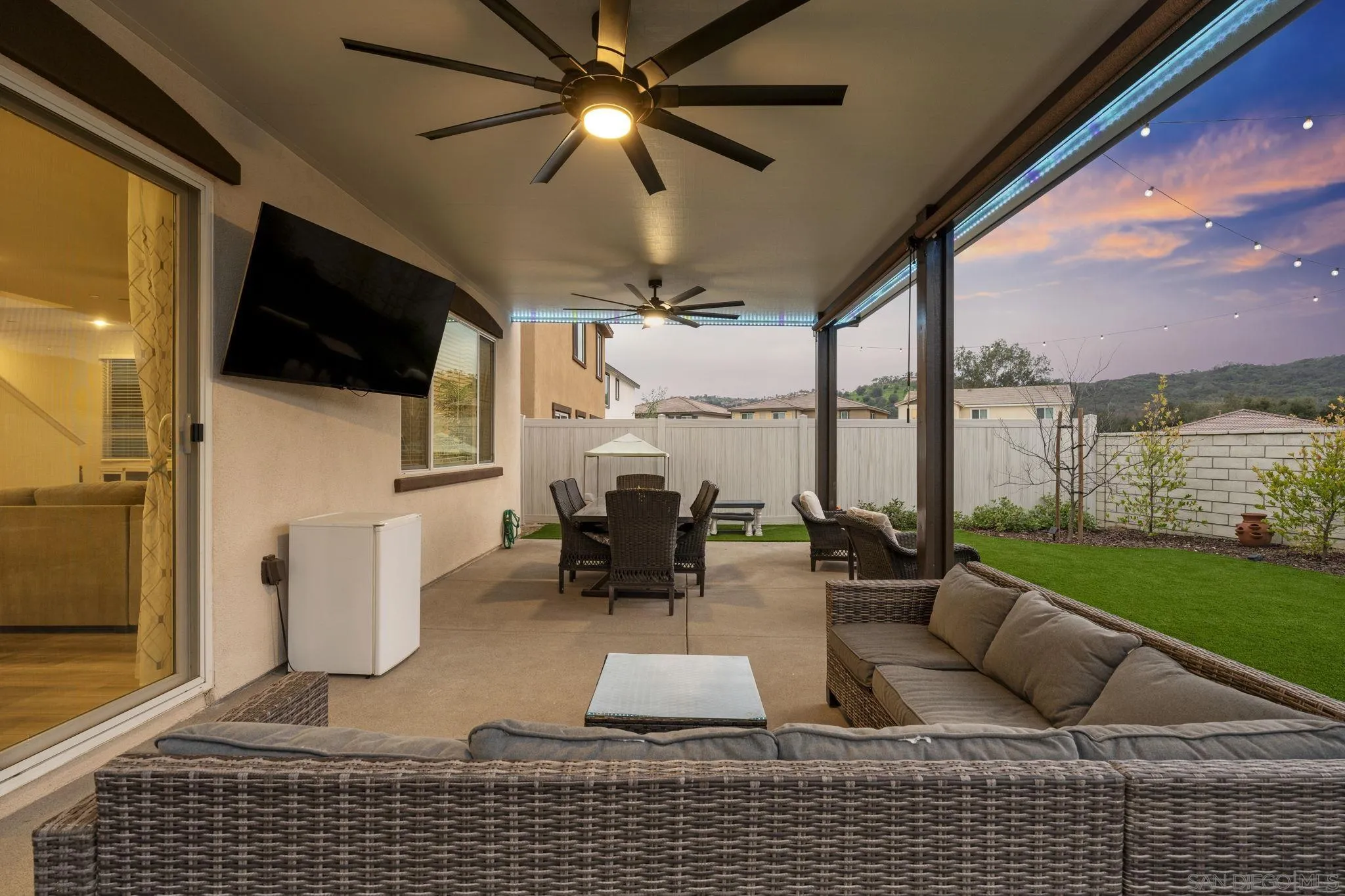 https://cdn.realtyfeed.com/cdn/127/260004220/eb5387e337c796c04f9f4ac037299d07.webp