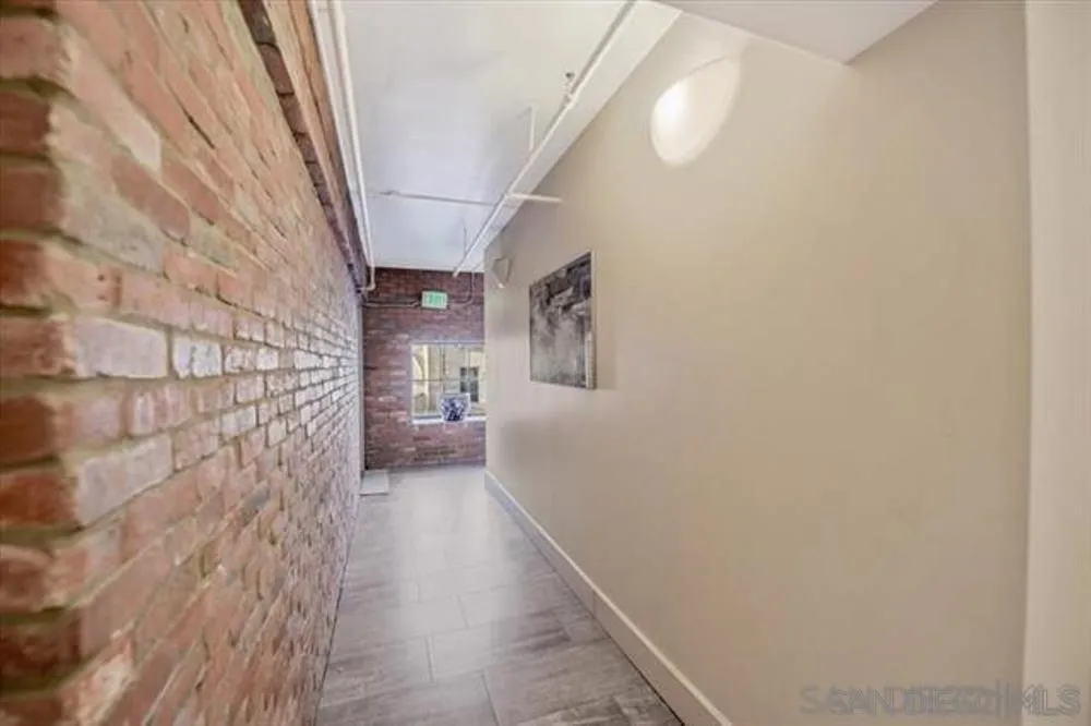 https://cdn.realtyfeed.com/cdn/127/260004221/fd986b71fce5b1ed06d88958369d58ac.webp
