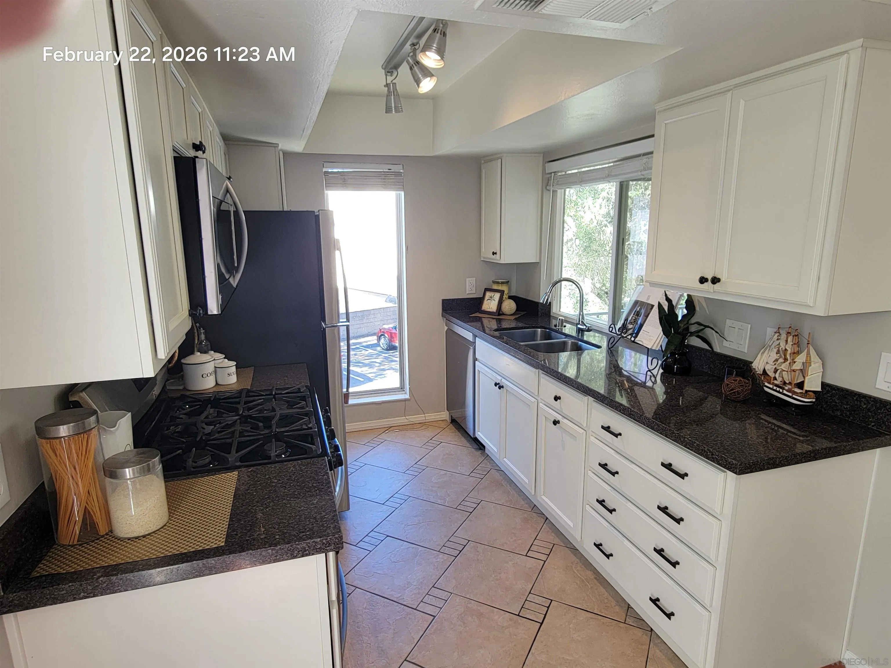 Photo #11: 260004227 Listing: Photo #11