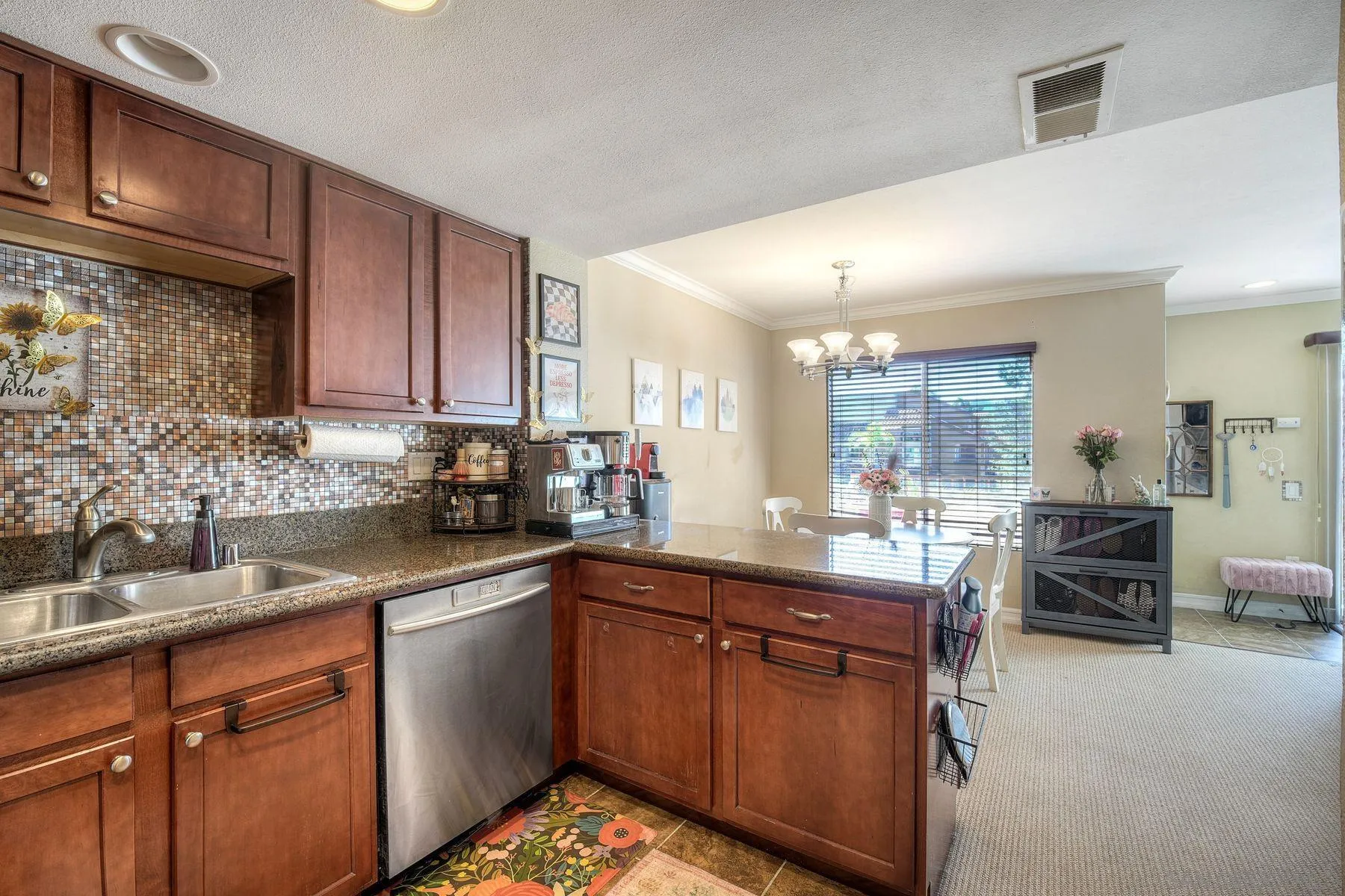 Photo #9: 260004229 Listing: Photo #9