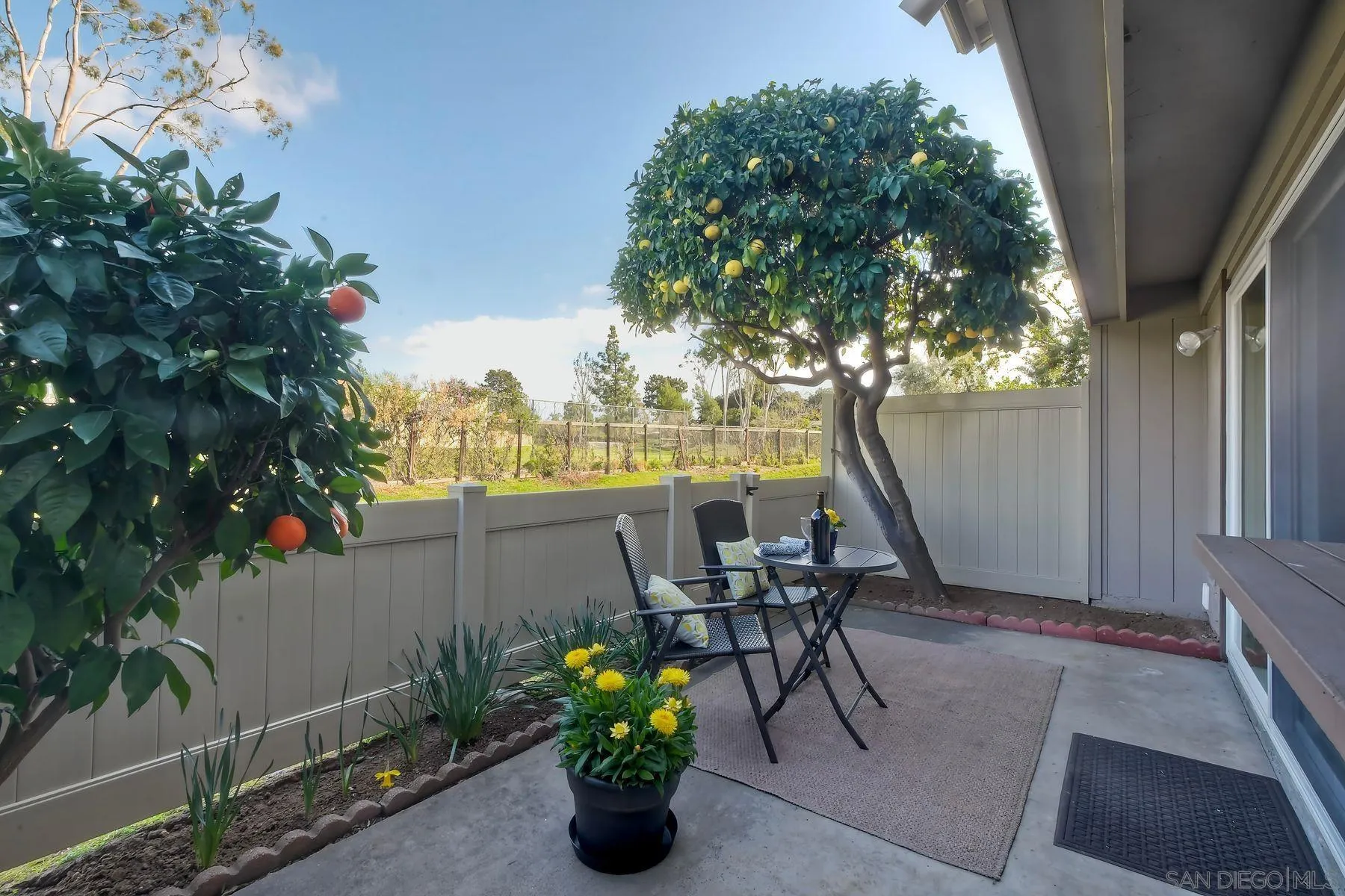 https://cdn.realtyfeed.com/cdn/127/260004230/f2e7b25b578e7496dad953e896de311e.webp