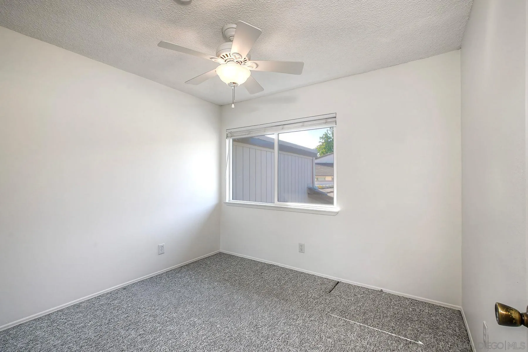 https://cdn.realtyfeed.com/cdn/127/260004230/fdc50d9e4902d72ca7a45f723d485c0e.webp