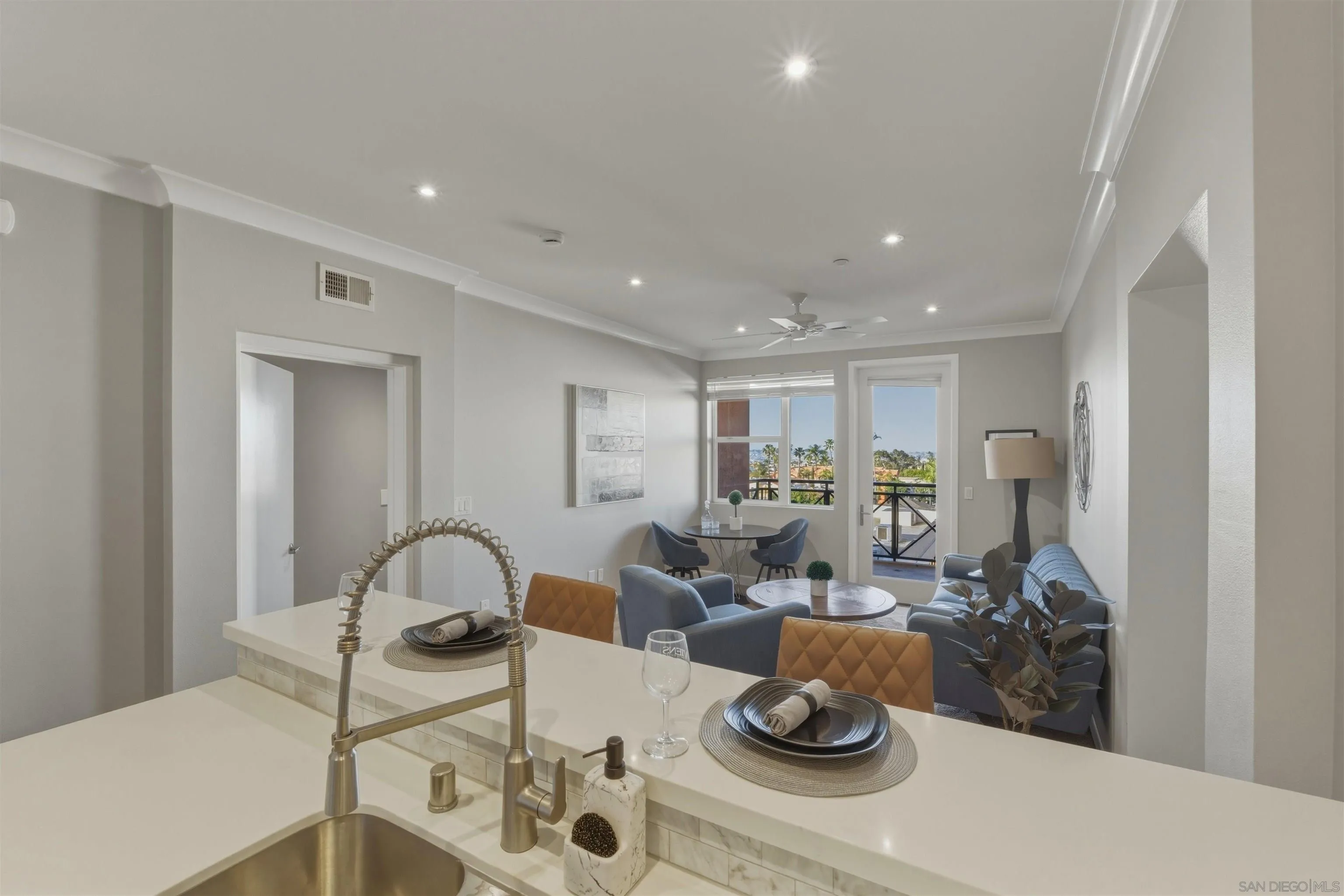 https://cdn.realtyfeed.com/cdn/127/260004231/0ba9a731bed0076bebf63668b579594f.webp