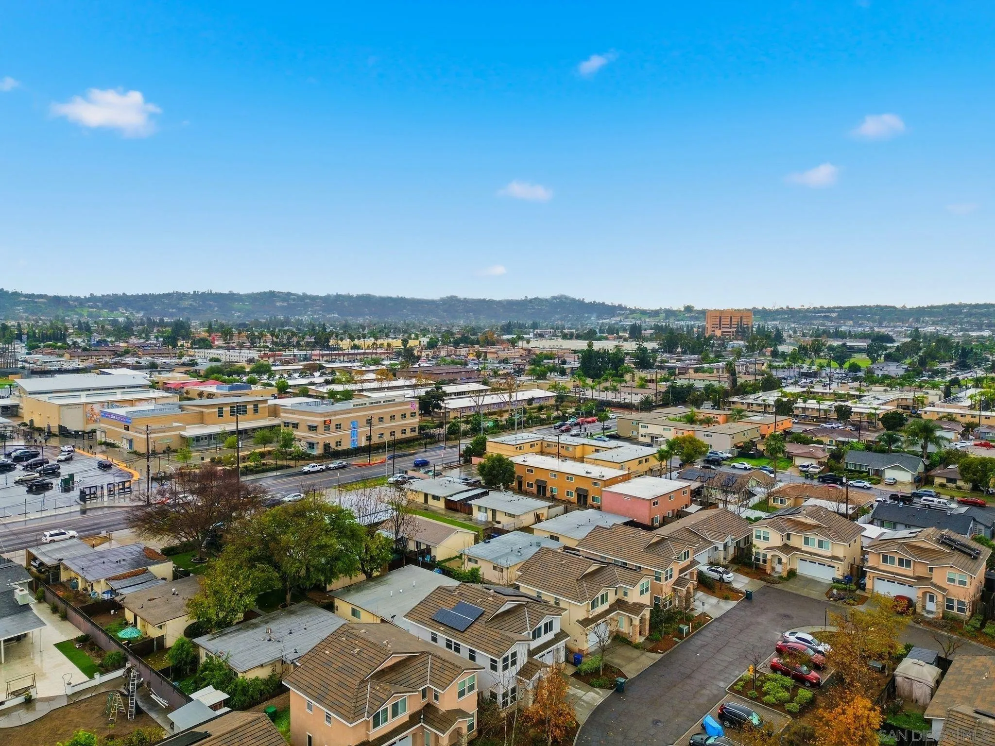 https://cdn.realtyfeed.com/cdn/127/260004232/6d51f25551076117c556a4b8f7a2cd1d.webp