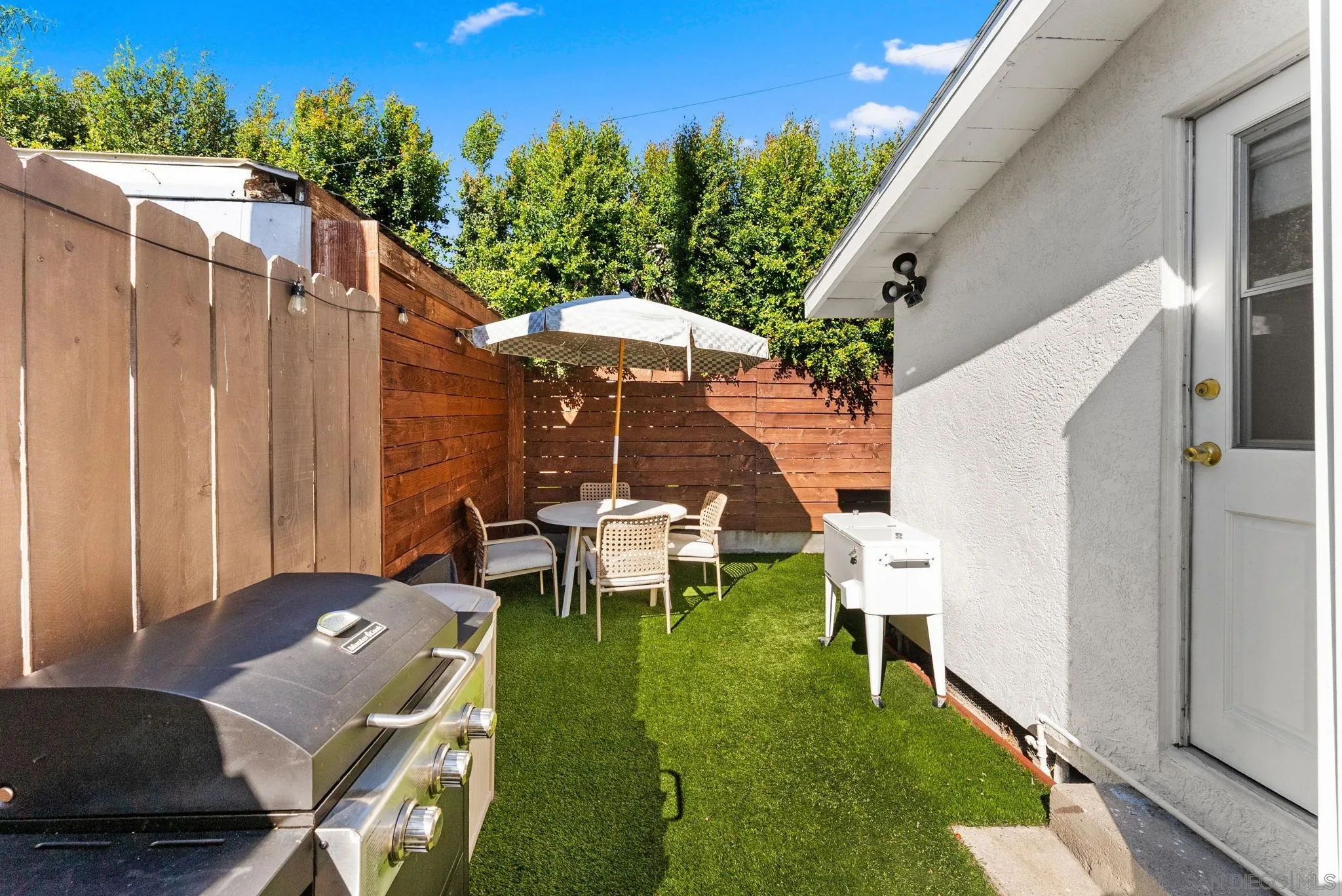 https://cdn.realtyfeed.com/cdn/127/260004236/345a13d03badf232ebba58e259017e03.webp