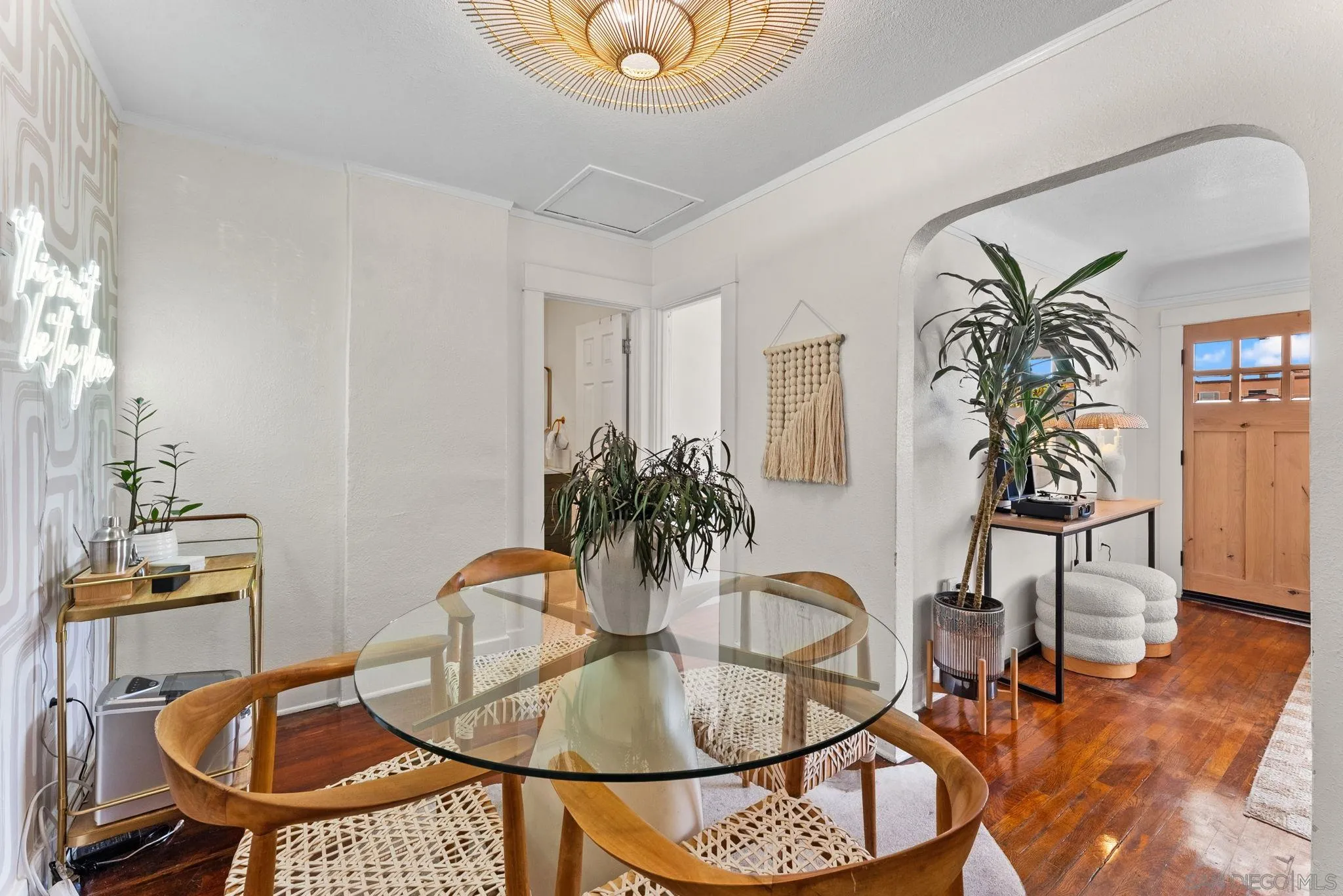 https://cdn.realtyfeed.com/cdn/127/260004236/7213cab478f13bf3a1e53893f8708c0e.webp