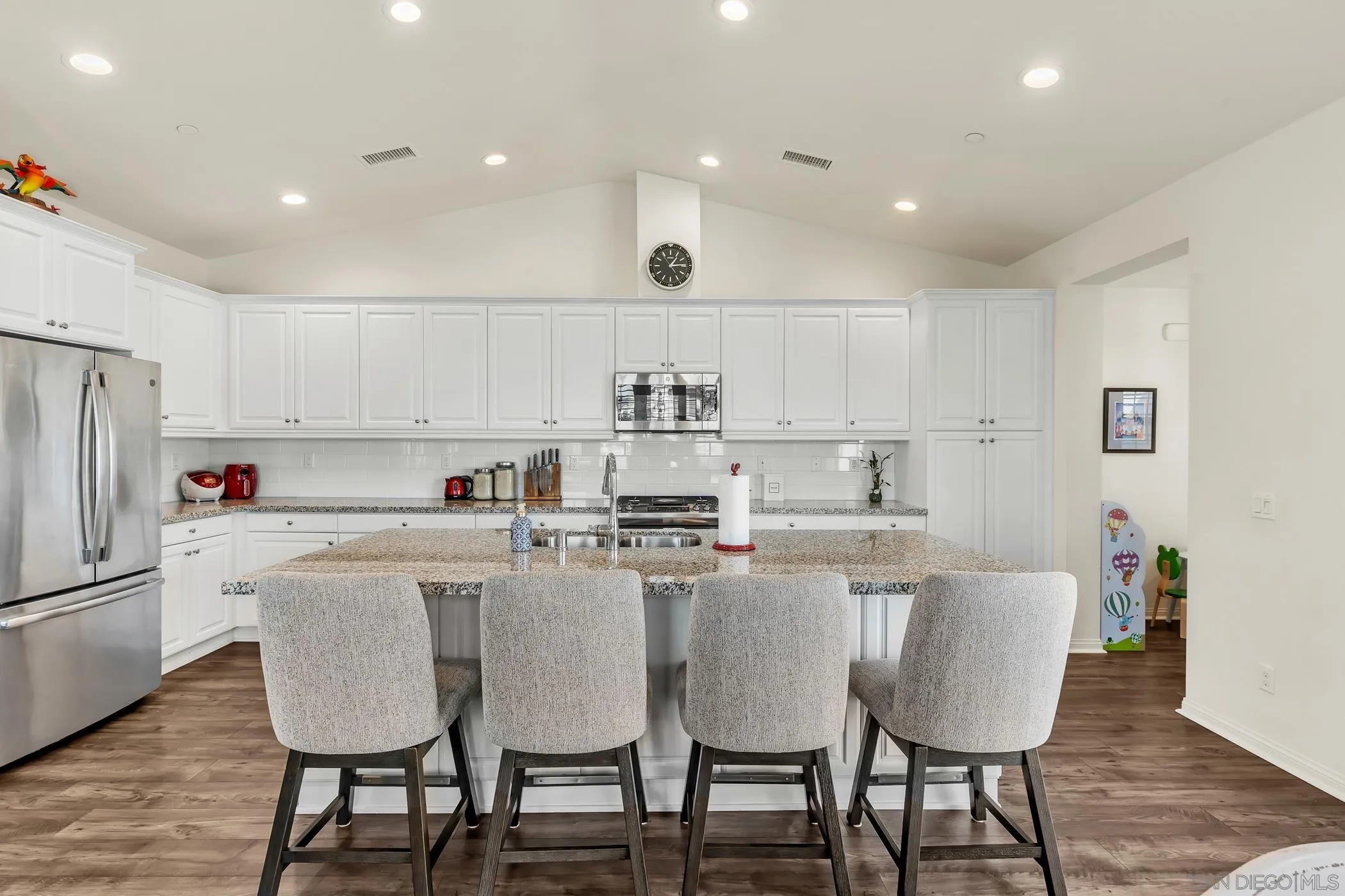 Photo #4: 260004237 Listing: Photo #4