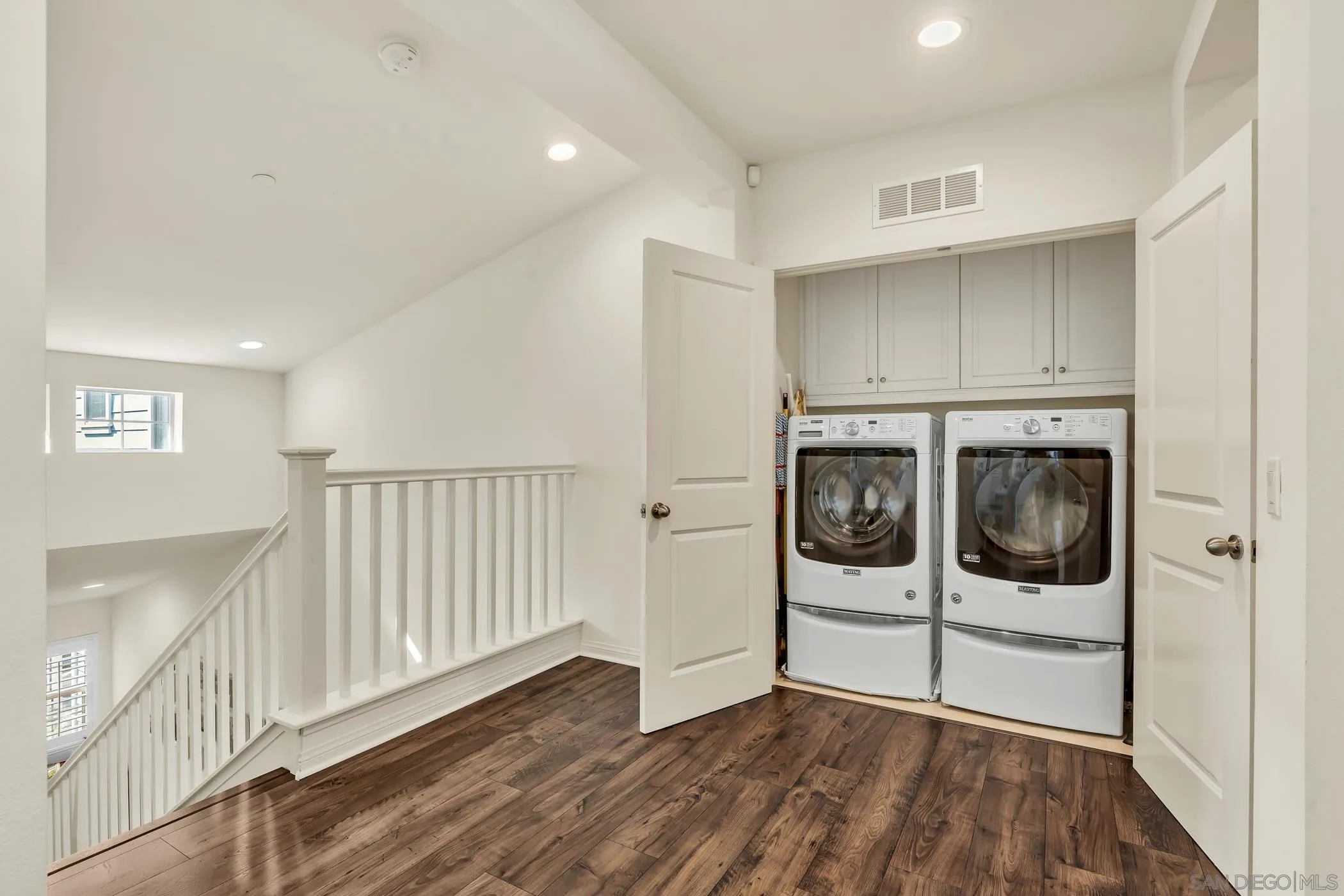 https://cdn.realtyfeed.com/cdn/127/260004237/8850a1b8427e2259c2c8d09996f96f26.webp