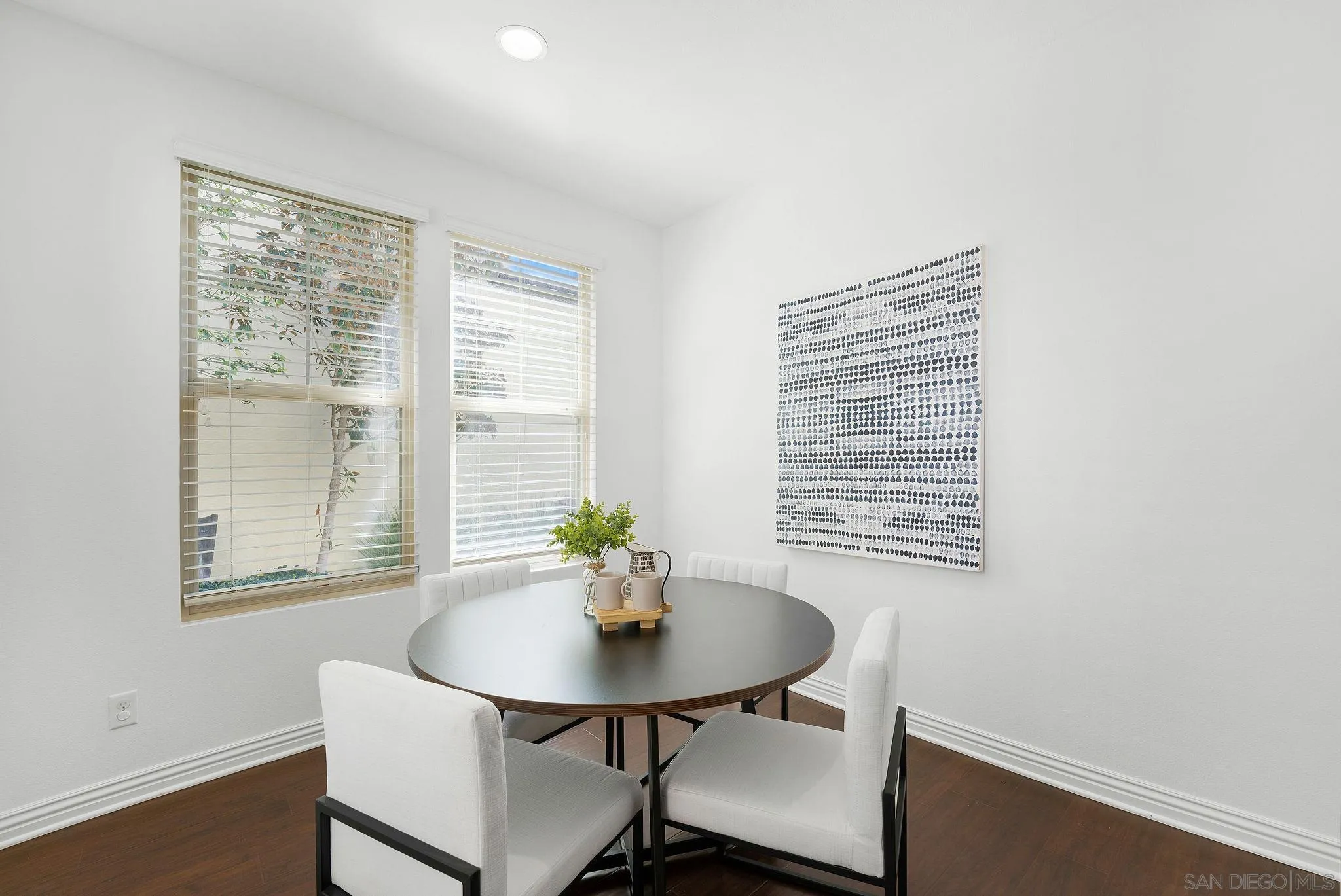 https://cdn.realtyfeed.com/cdn/127/260004242/11e5fcf25c4a8ddad00473ff8c379a02.webp