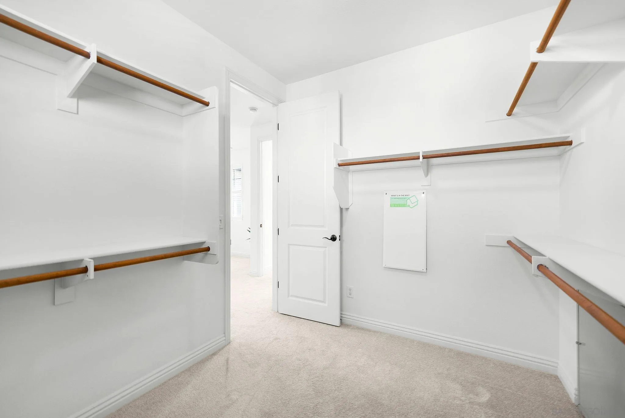 https://cdn.realtyfeed.com/cdn/127/260004242/16e03e8b37ce4f4beb5557b05c1c6910.webp