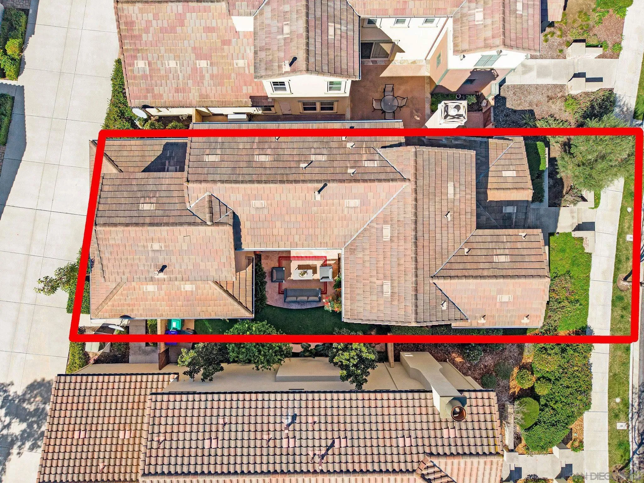 https://cdn.realtyfeed.com/cdn/127/260004242/2220c031f0c1892935b7beba0d22368a.webp