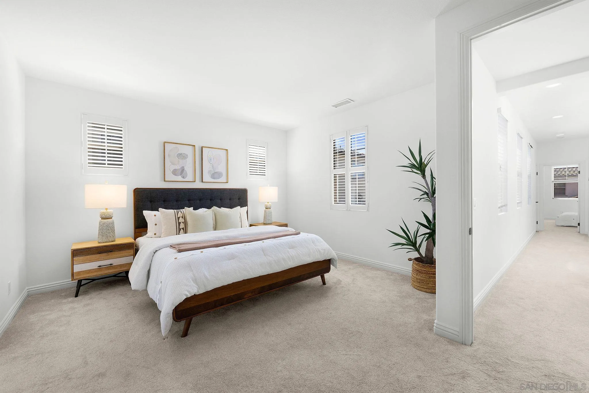 https://cdn.realtyfeed.com/cdn/127/260004242/66521cd96d644943c6a5ab9e3d1e859c.webp