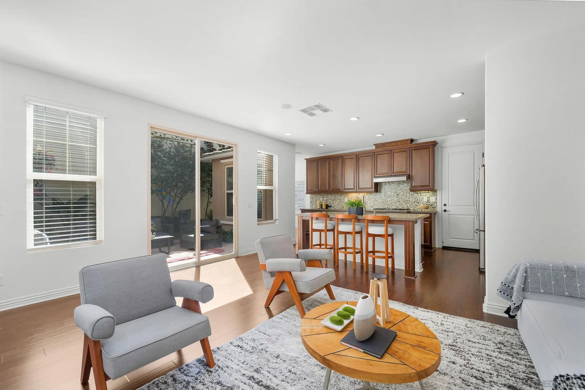 https://cdn.realtyfeed.com/cdn/127/260004242/ab61e01b89d9b204b54a3693f8360b75.webp