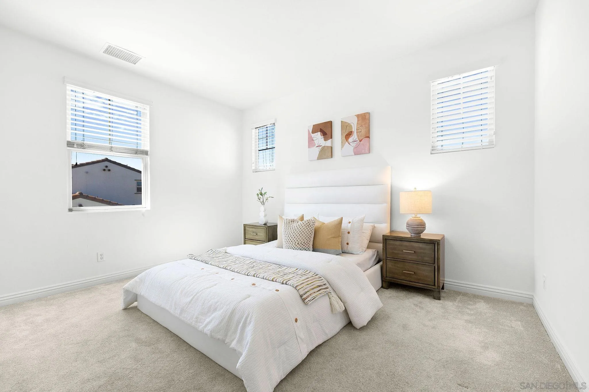 https://cdn.realtyfeed.com/cdn/127/260004242/db9b409741c1ded0a11c5be543c9e262.webp