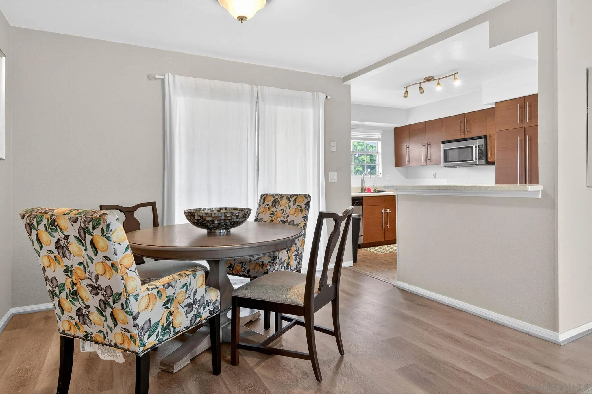 Photo #6: 260004243 Listing: Photo #6