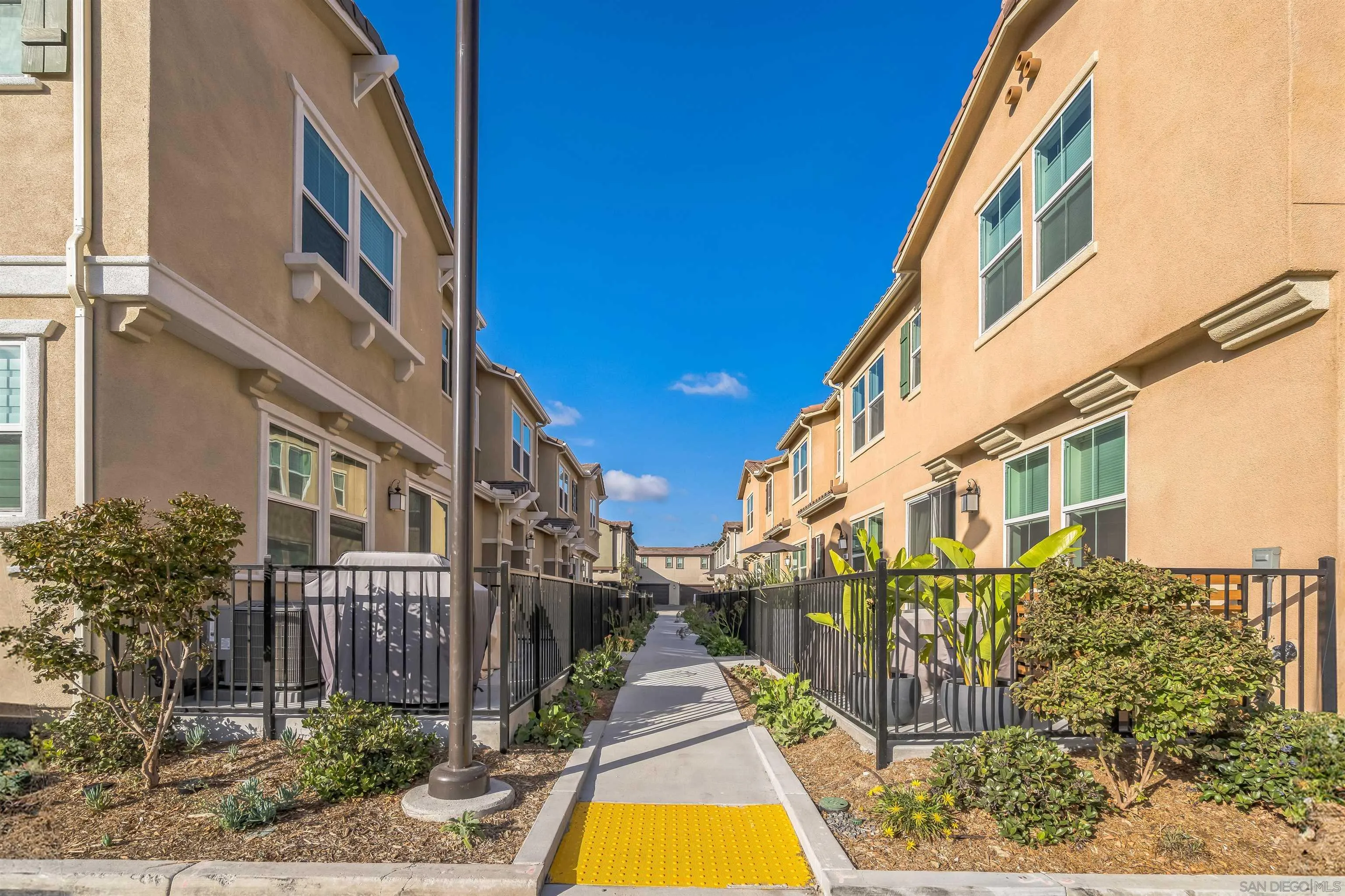 https://cdn.realtyfeed.com/cdn/127/260004247/59f5611af6d5c7926690b241799f4fc3.webp