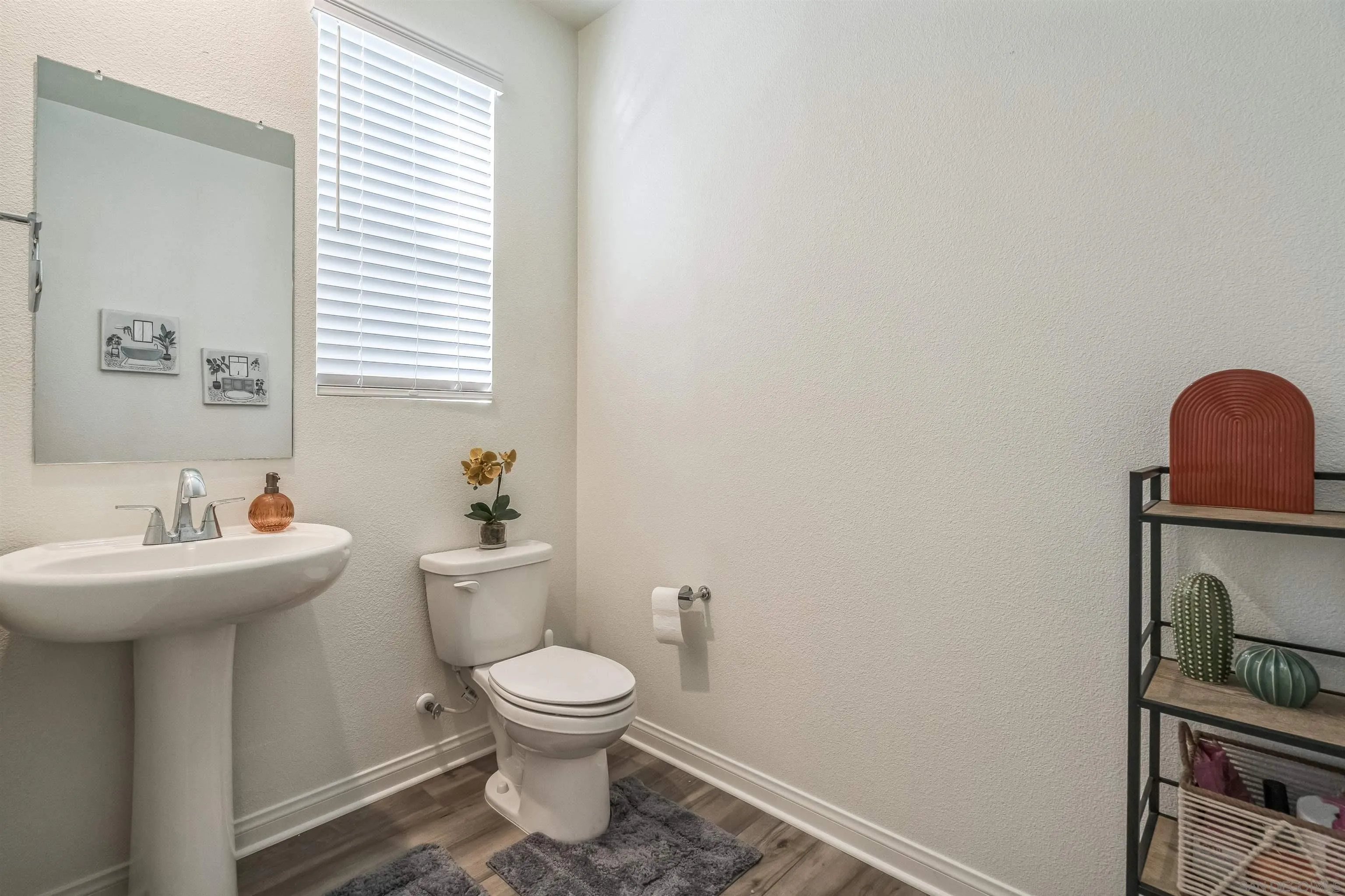 https://cdn.realtyfeed.com/cdn/127/260004247/892ef61c5792f5a5c5e7dbc6ce544892.webp